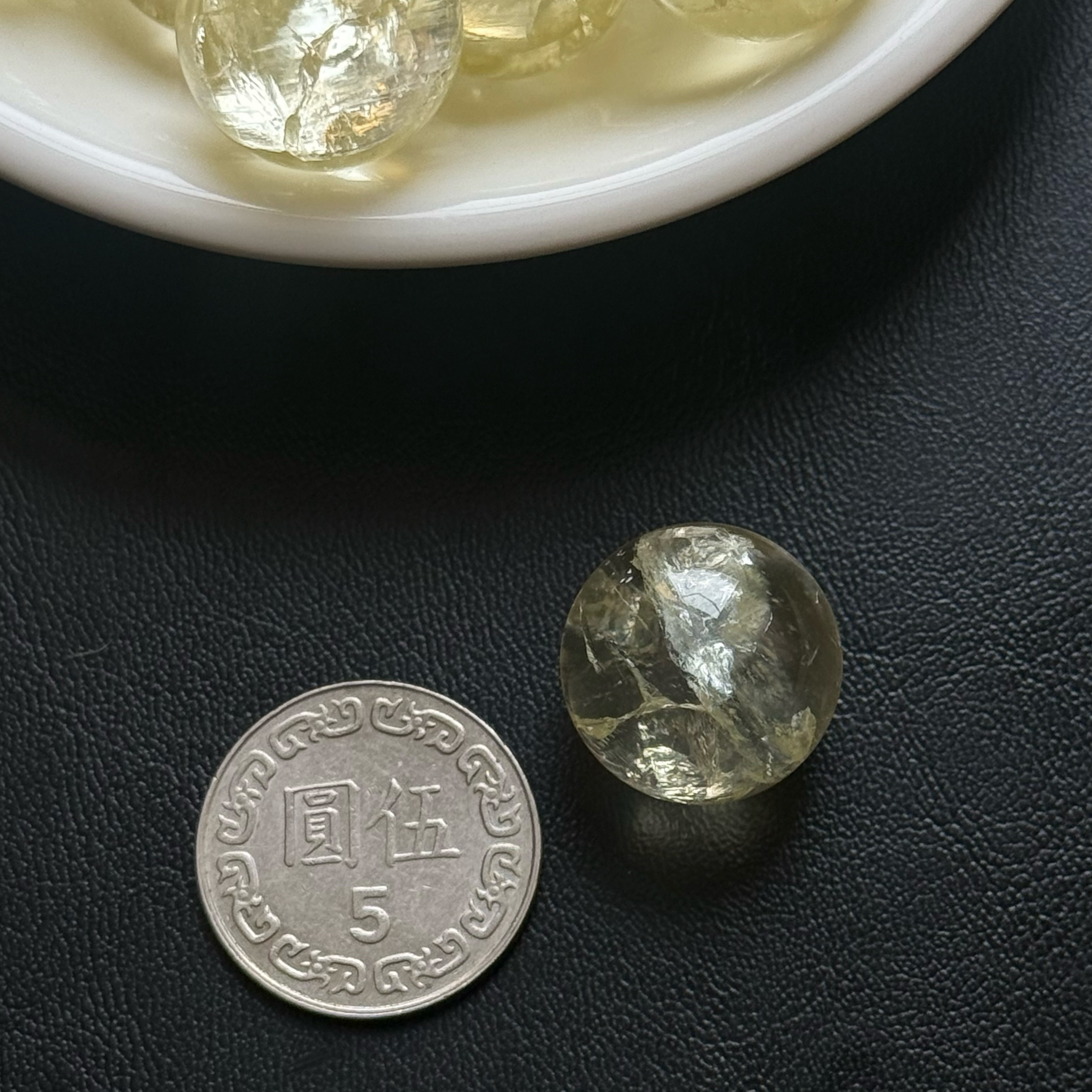 [原石] 黃水晶 爆彩小球 水晶球