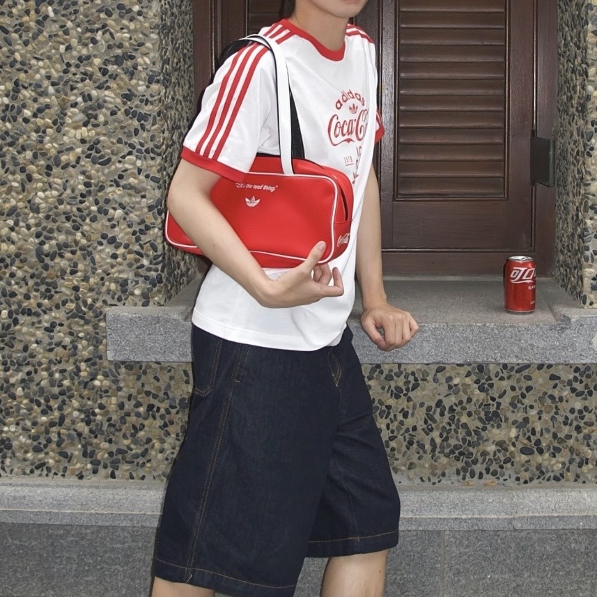 ADIDAS ORIGINALS x COCA COLA 寬鬆 上衣 可口可樂 短袖 KY2114
