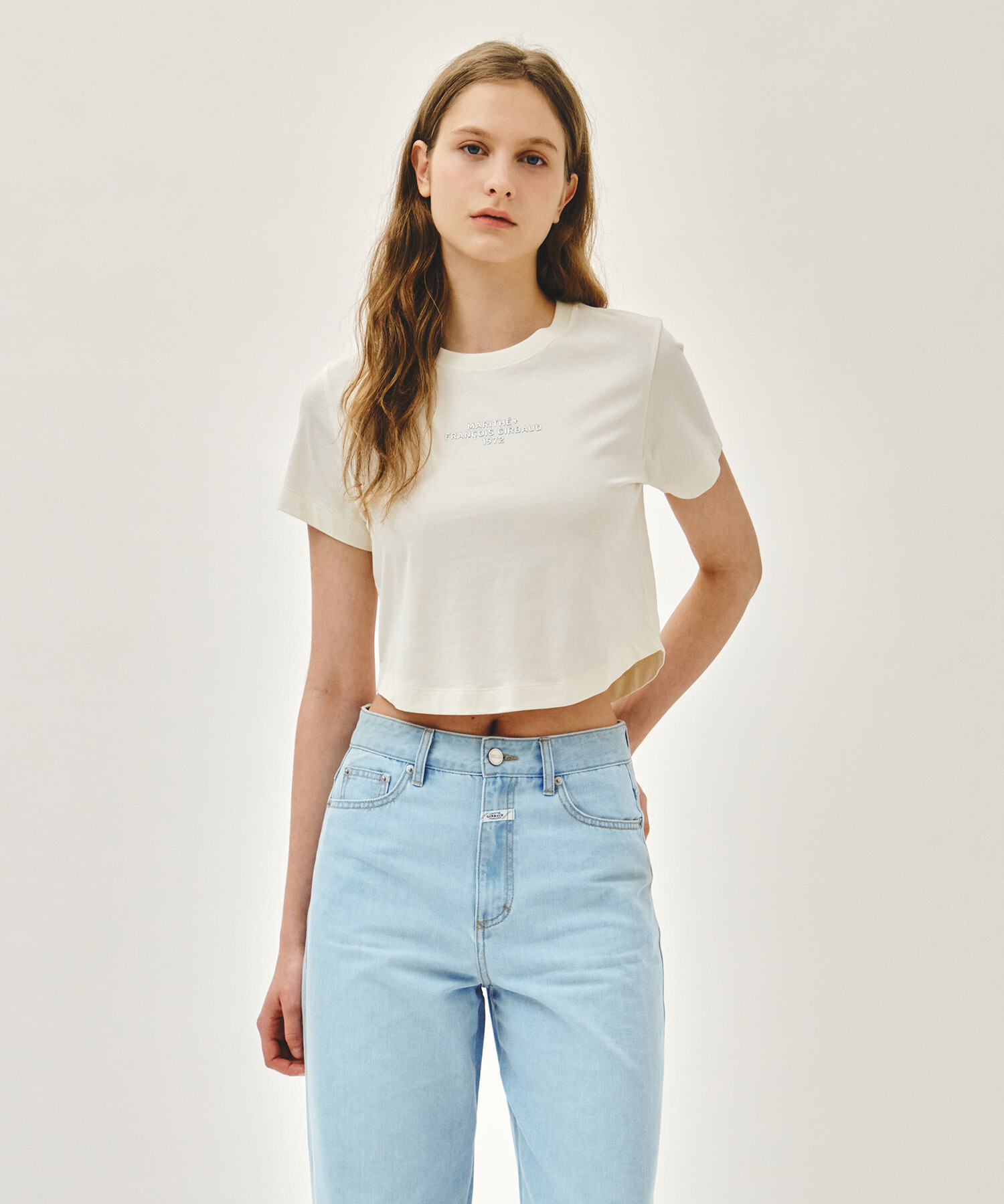 【MFG】W SILVER LETTERING CROP TEE (3 Colors)
