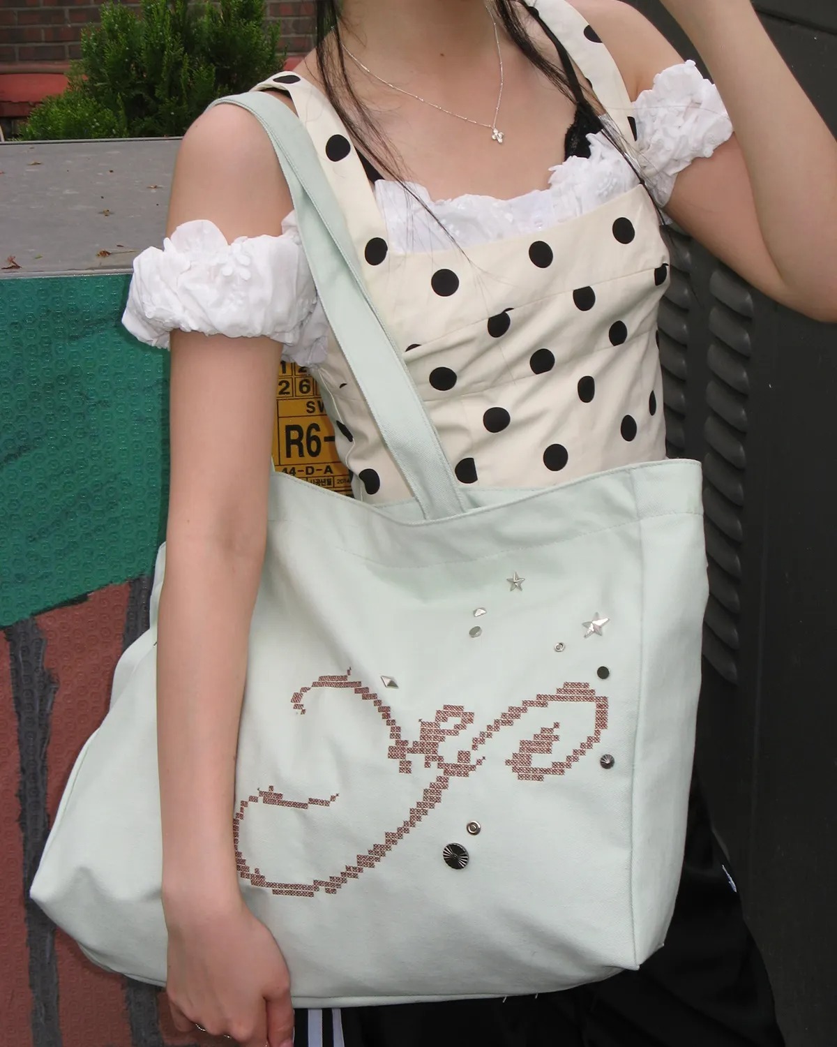 YEOMIM Pixel Bag