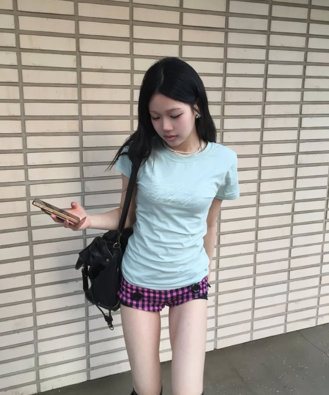 【預購】韓國代購 FANCY CLUB 蕾絲 十字架 Back Cross Tee 透視 雙面穿 草寫英文 修身上衣 短袖Tee 多色可選