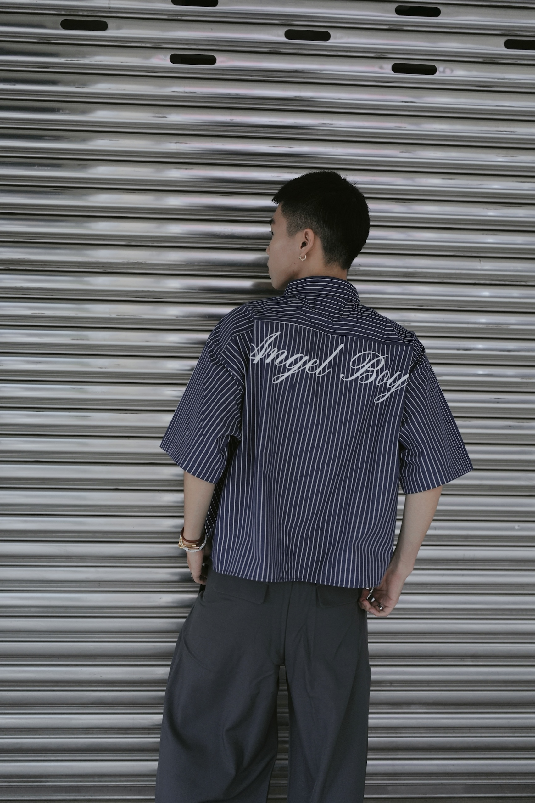 <帥>XIN SELECT 韓國 條紋 短版 BOXY 寬短 襯衫 兩色