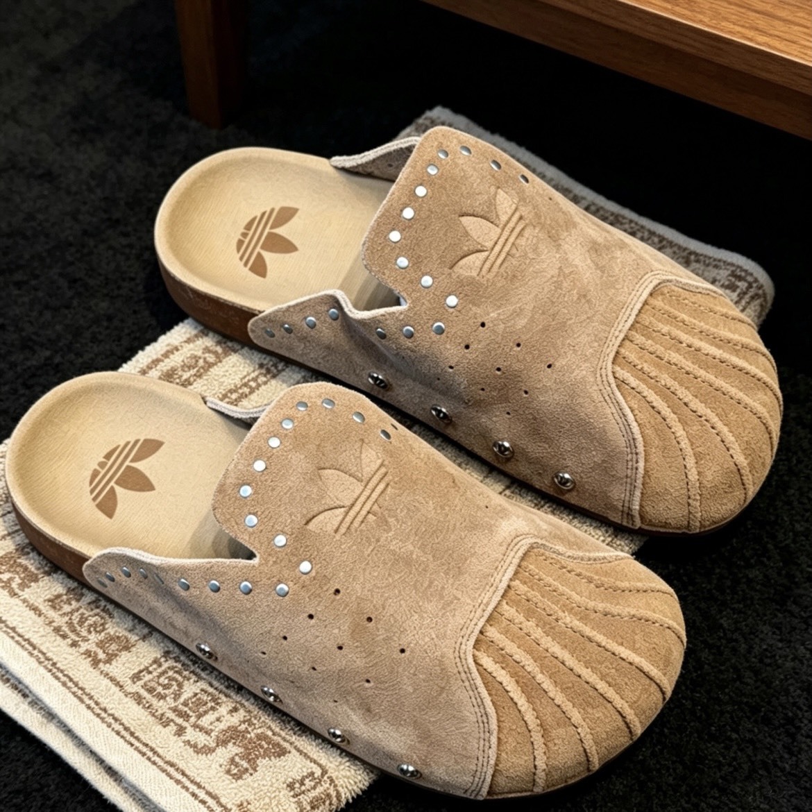 【代購】adidas Originals Adimule SUPERSTAR  棕色｜貝殼頭包頭拖鞋｜男女同款