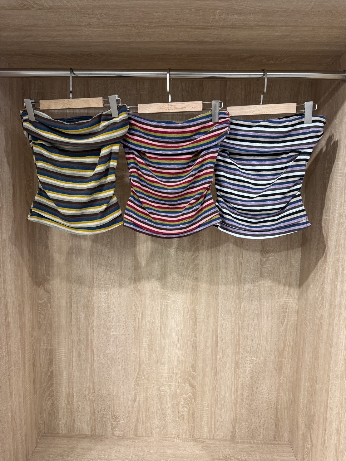 IA899-撞色條紋平口上衣