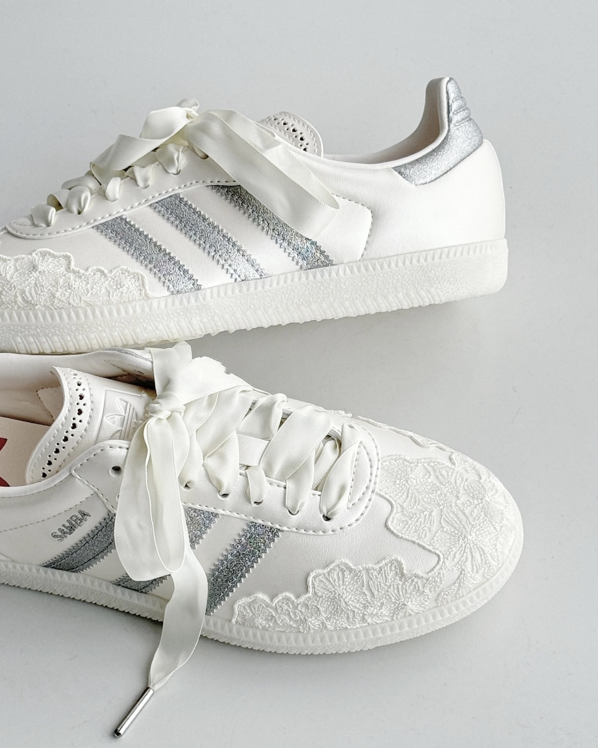 <想約會了>Adidas Original Samba OG 情人節限定 蕾絲 緞帶 白月光