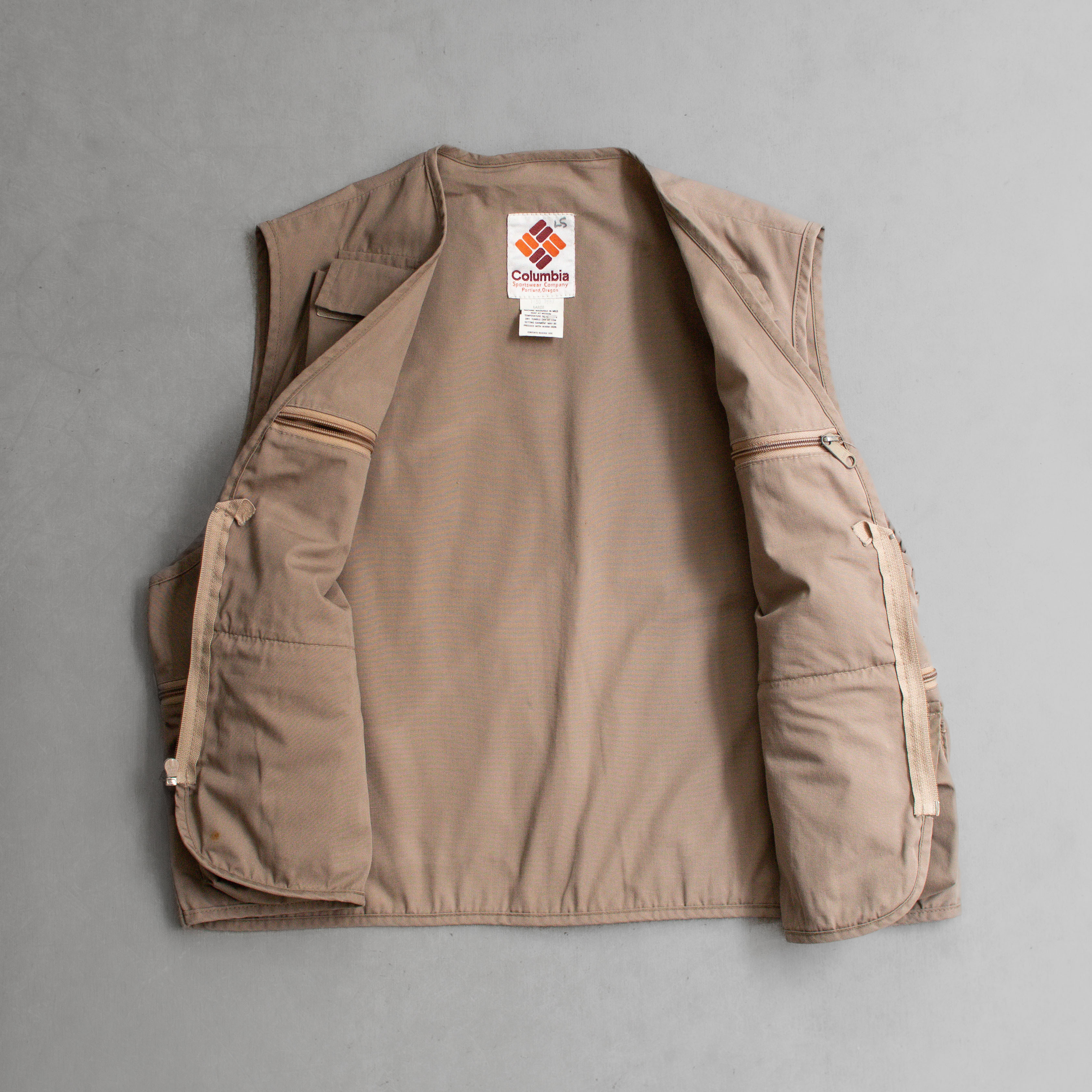 70-80S COLUMBIA FISHING VEST 美國 哥倫比亞 卡其 口袋 飛蠅 釣魚 背心 D