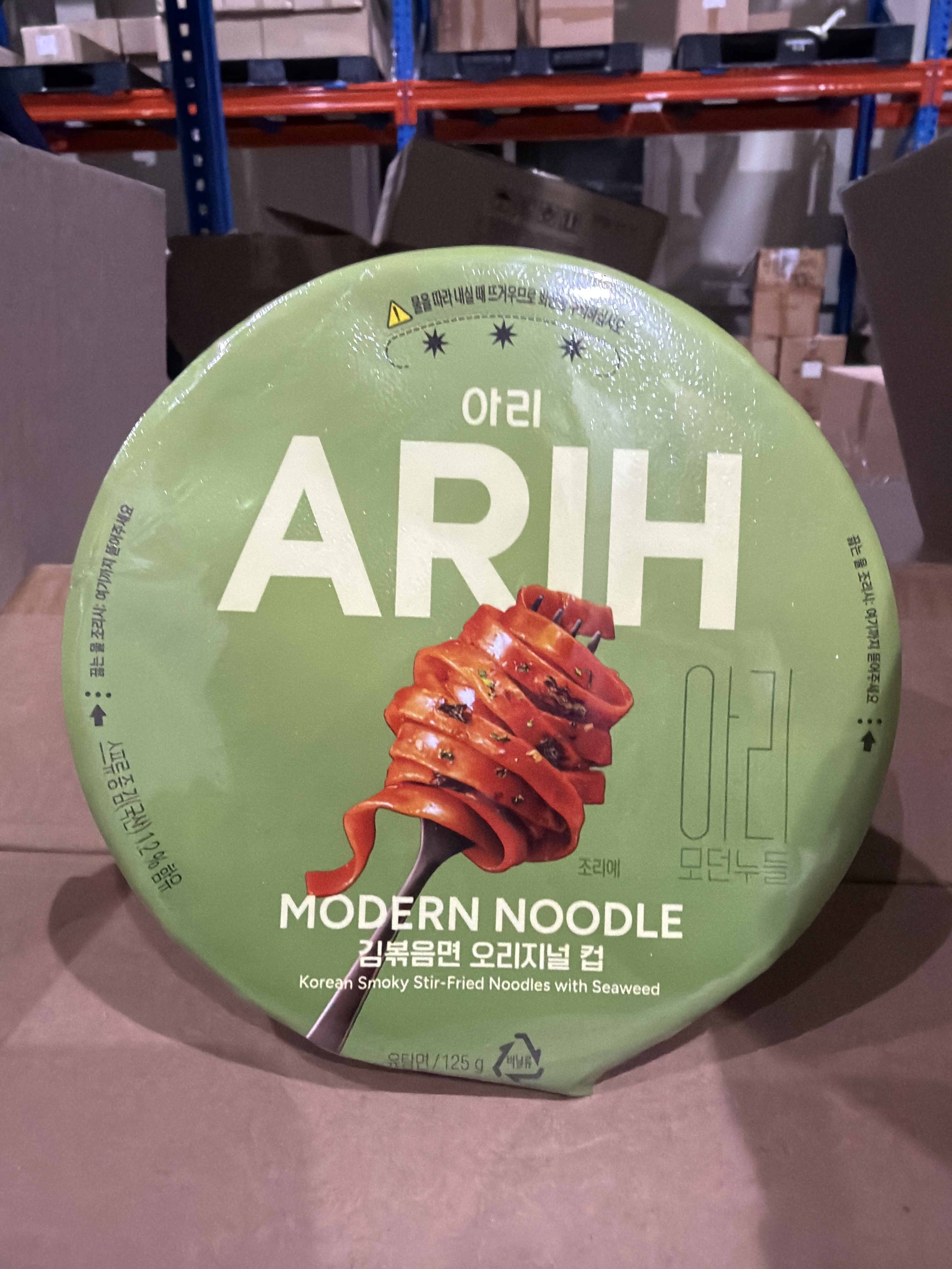 TS43 BTS x ARIH MODERN NOODLE 現代寬扁杯麵 (125g) -原味紫菜炒麵味 **到期日:約2026/11