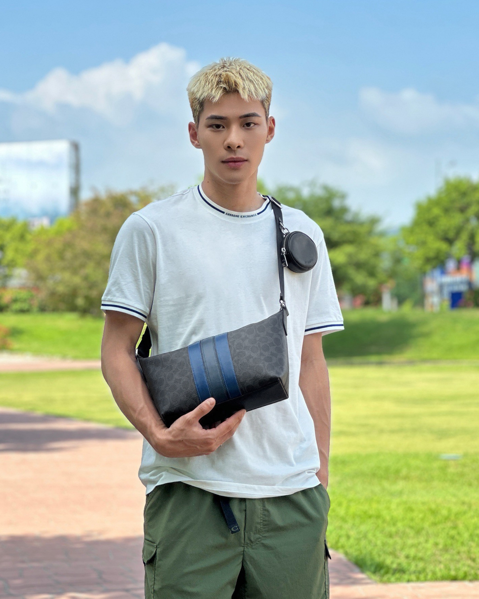 Coach Finn 二合一 流浪包 斜背包 水餃包 Hobo包