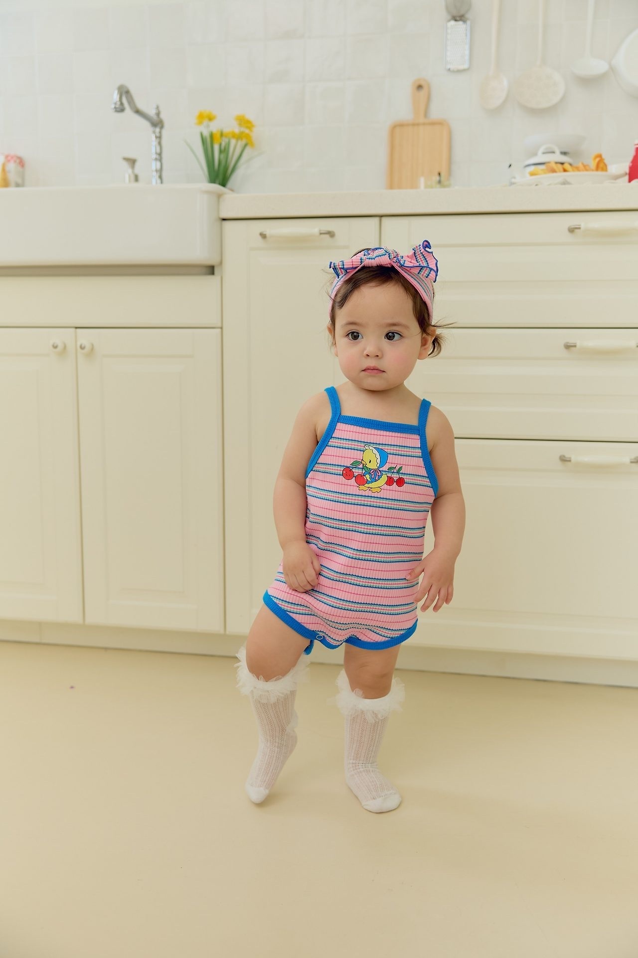 Sera Cherry Sleeveless Suit（With Hairband）