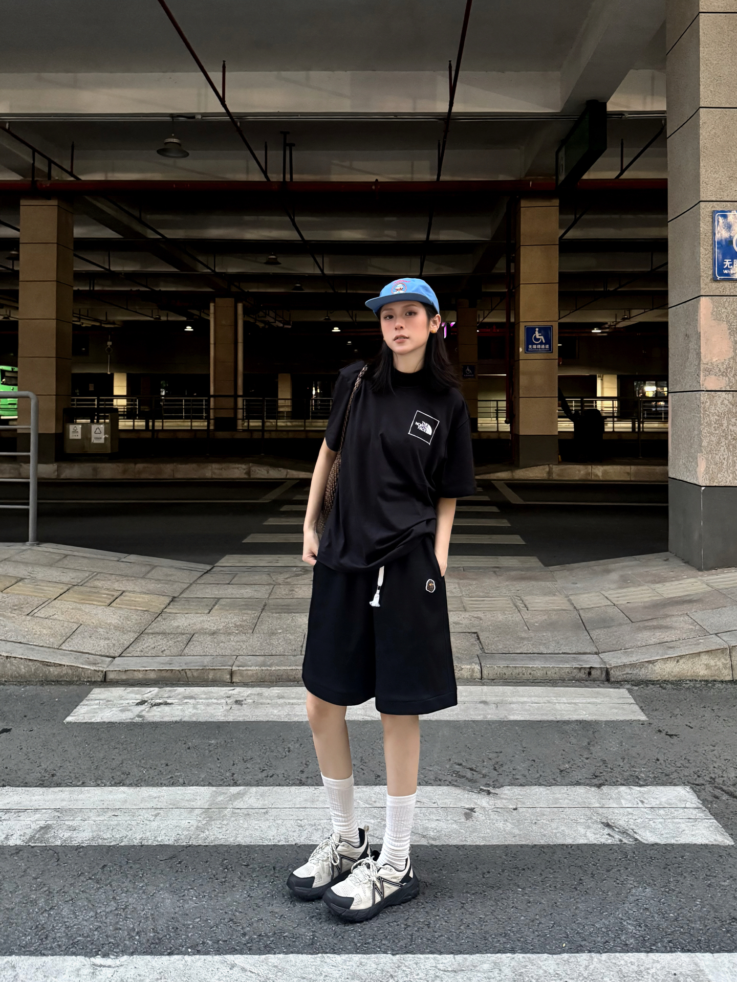 代購-Fingercroxx  i.t集團香港FGXX猿人 寬鬆 抽繩 薄款 直筒 休閒 短褲 男女同款