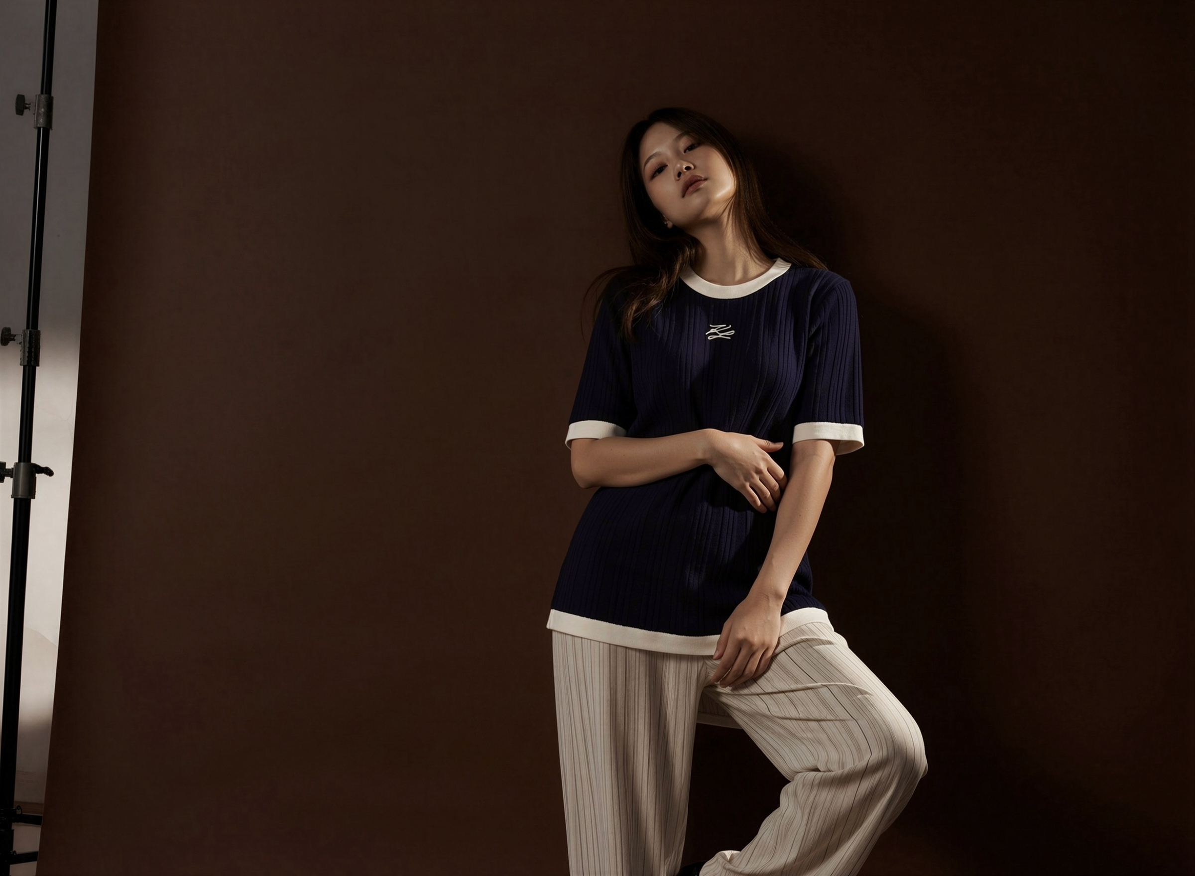 KARL 老佛爺 深藍色 刺繡logo 女款 彈性上衣 #6-11