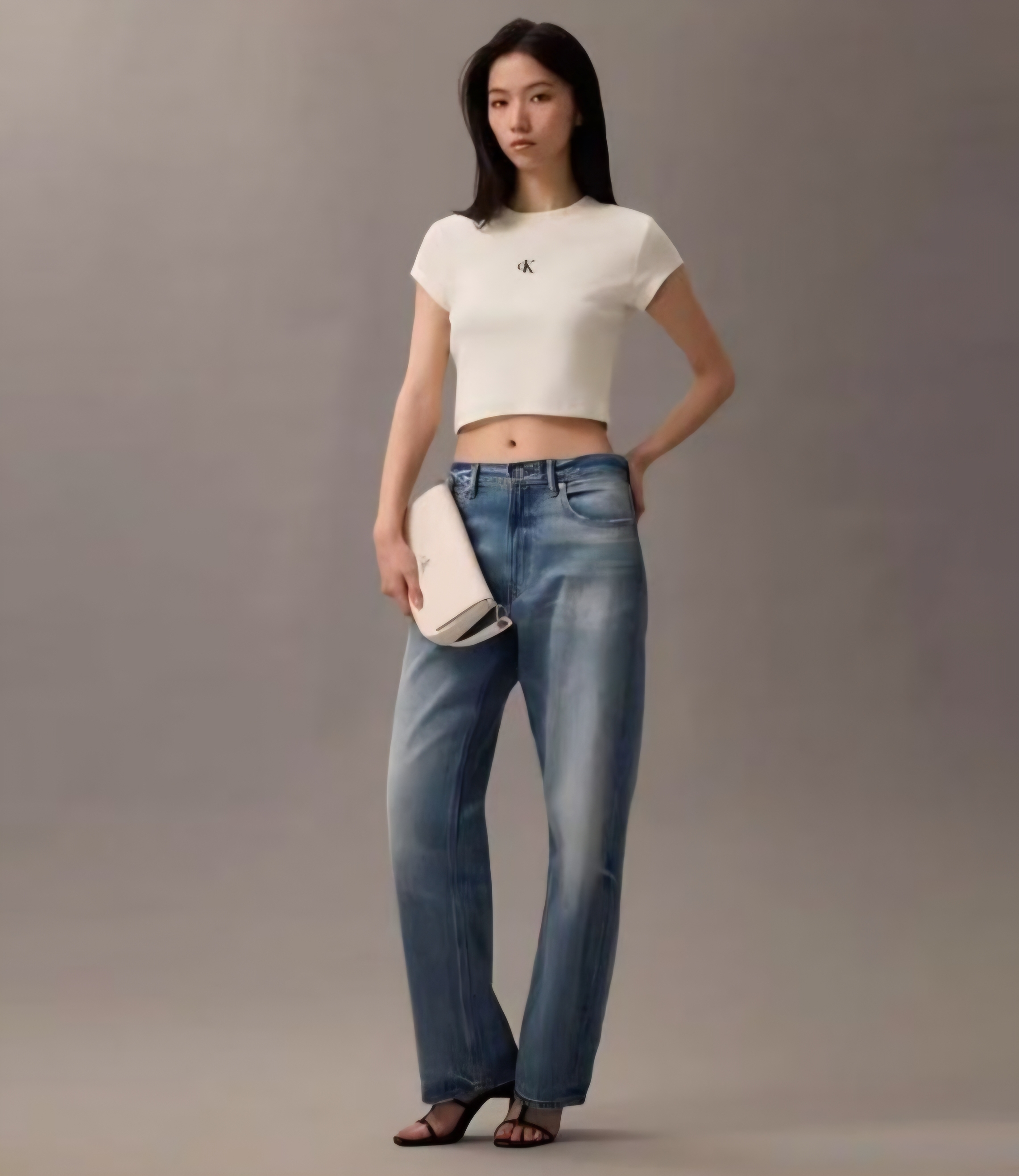 Calvin Klein 短身 Tee 女款 #6-11