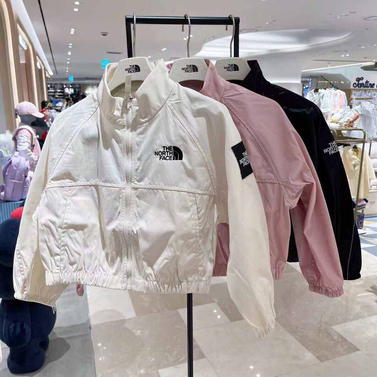 廠單 Tnf立領流光親子外套