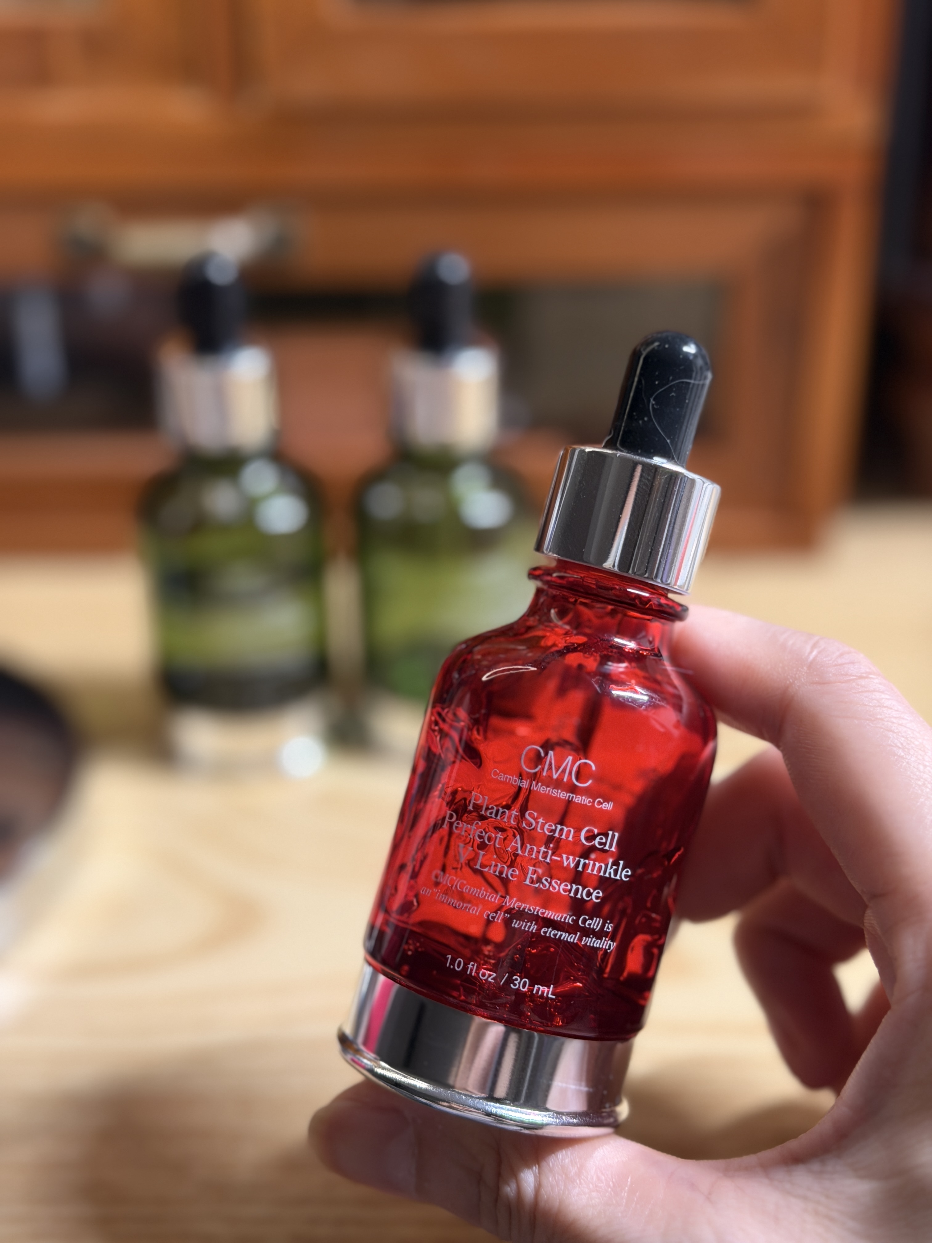 SN Lazy Red 野生人蔘幹細胞精華 (30ml) 【 80's優惠 買精華送一盒紫杉幹細胞精華美白修復面膜 (一盒 5 片)】【到期日2028.11月】🌟今團22/6.下午5點截單🌟不設退換
