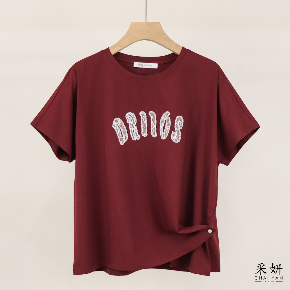 蕾絲字母連肩短袖上衣