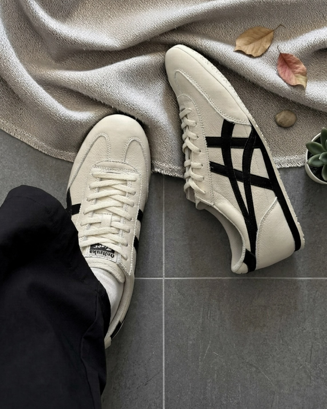 【預購】ONITSUKA TIGER MACHU RACER 米黑色 1183B770200