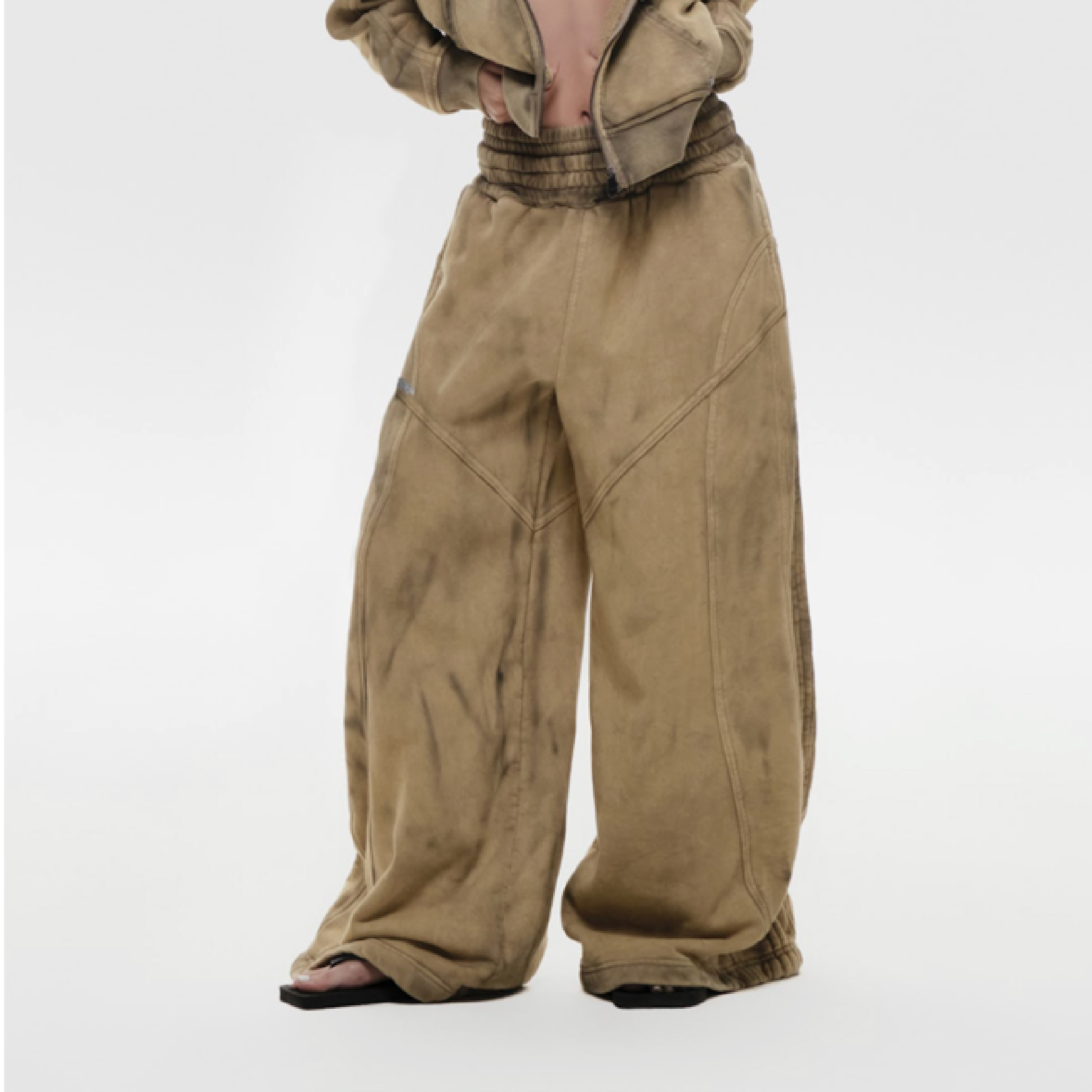 RVB SHINKA SHIFT Sweat Pants