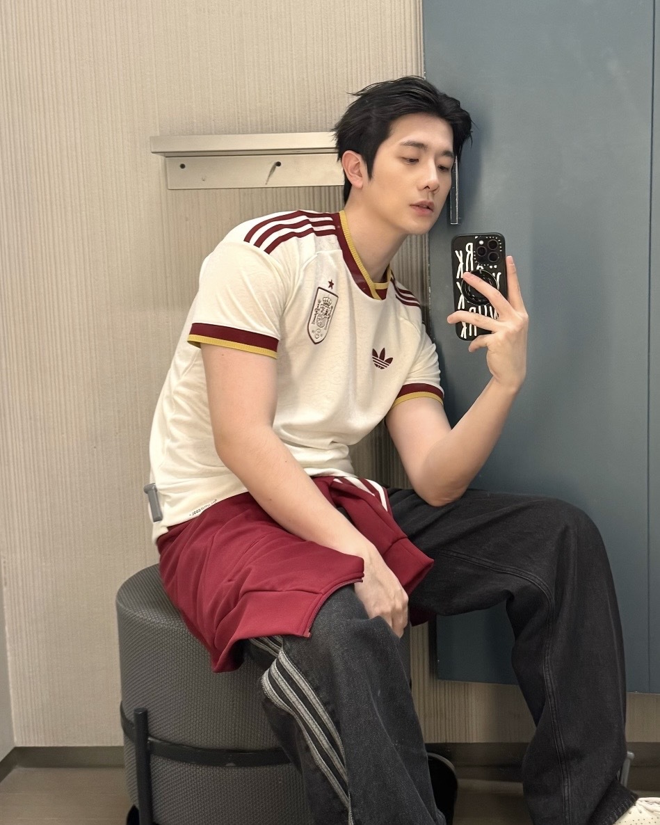 ADIDAS 2026 FIFA世界盃⚽️ 西班牙客場 球迷版 運動衫 短T 短袖 足球衣 男款 JN4397 / 調貨