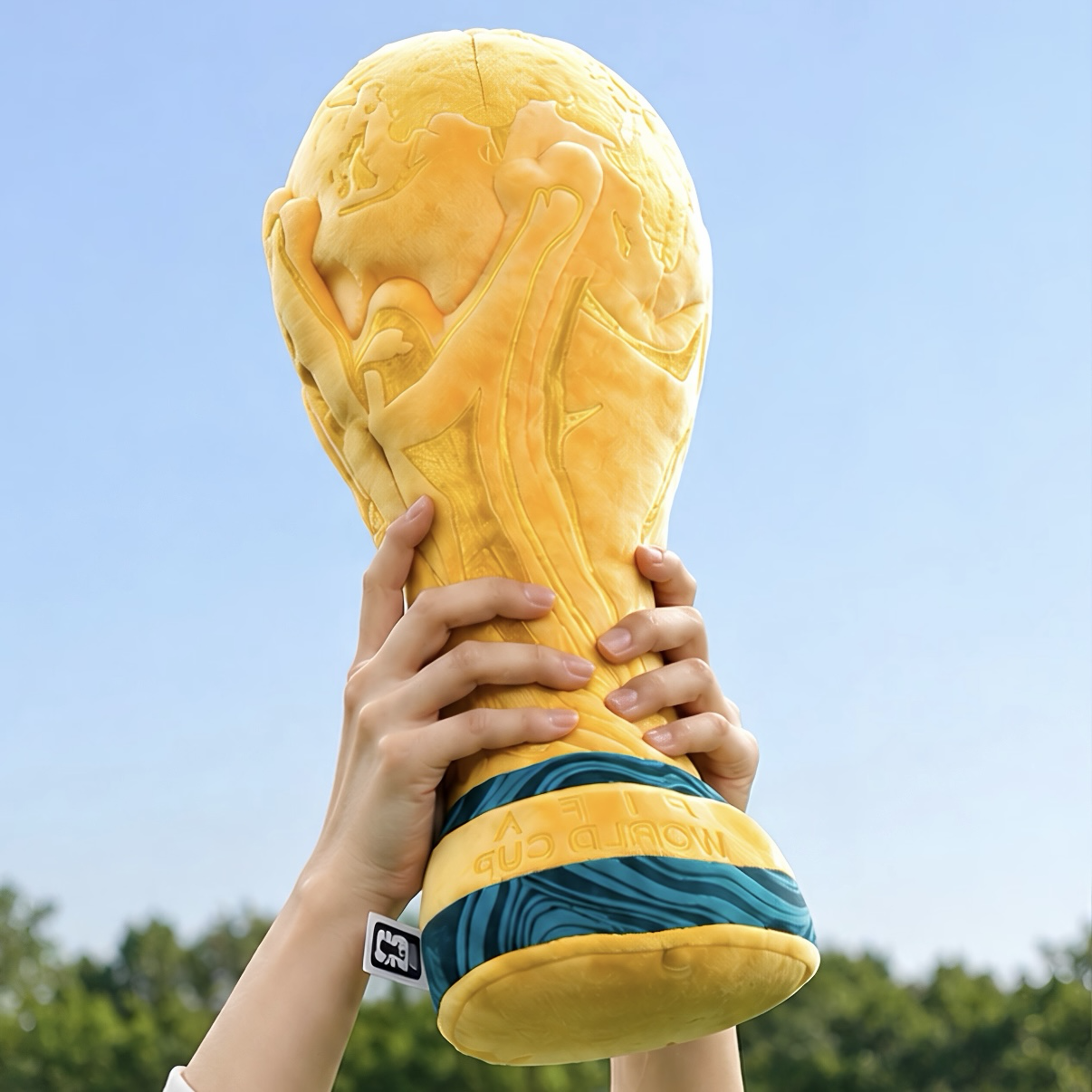 FIFA 2026 世界盃足球 大力神杯 獎盃 毛絨 娃娃 吊飾