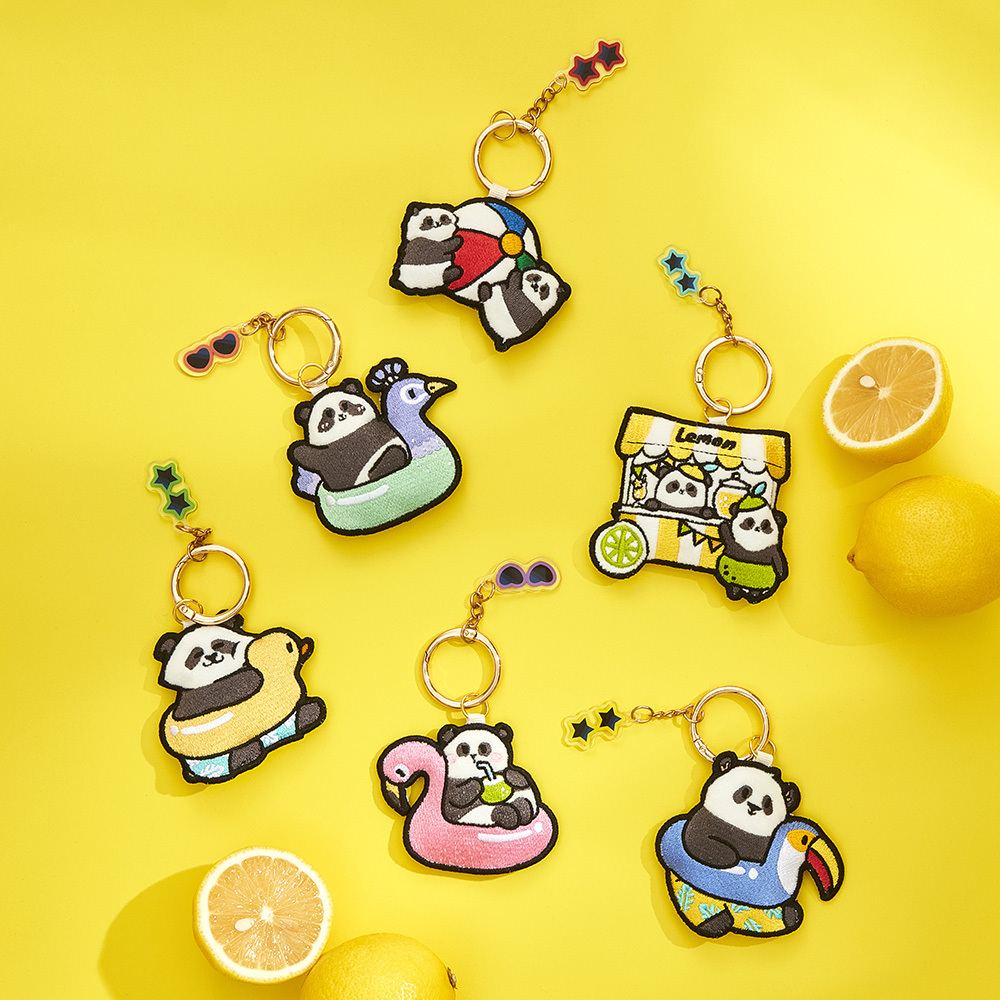 Panda Friends夏日系列 : 大熊貓刺繡匙扣盲盒