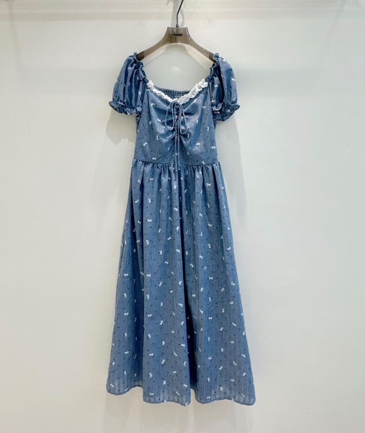 J27 胸32-40 腰26-40 HIP54 長47 $499 (一口價)