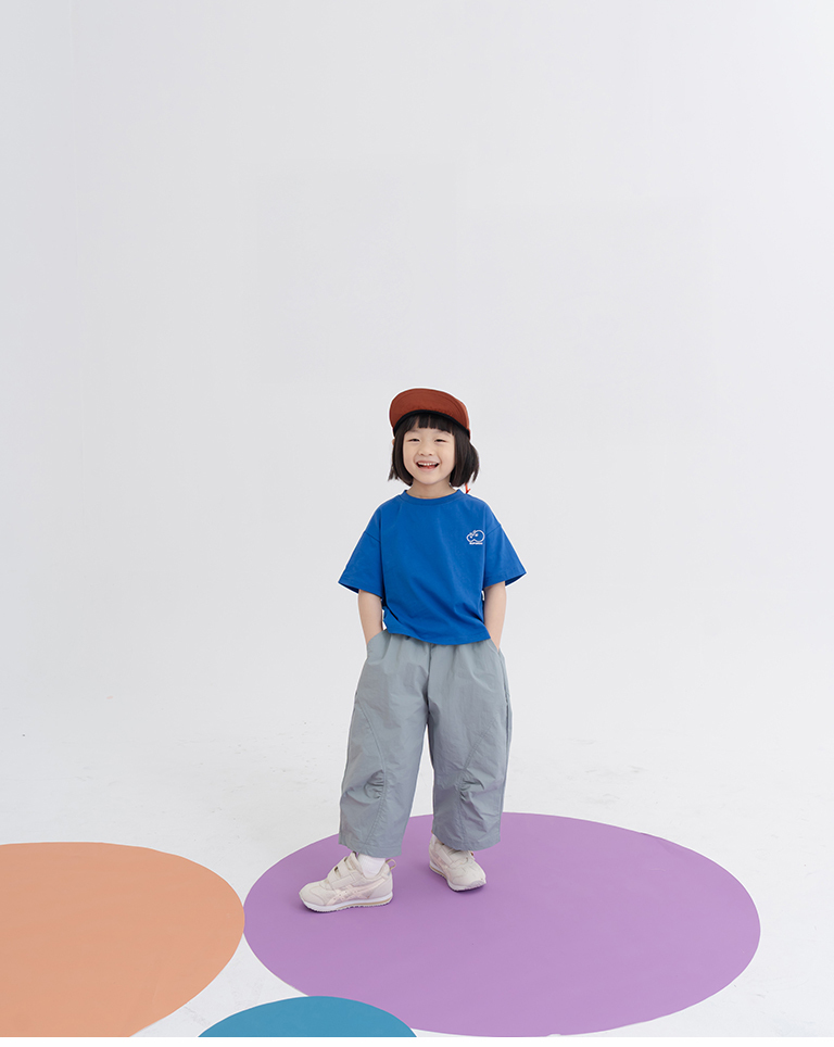 Children's trousers with a brushed fabric design and cut seams, available in two colors, M/L/XL.【04102046】in stock+pre-order