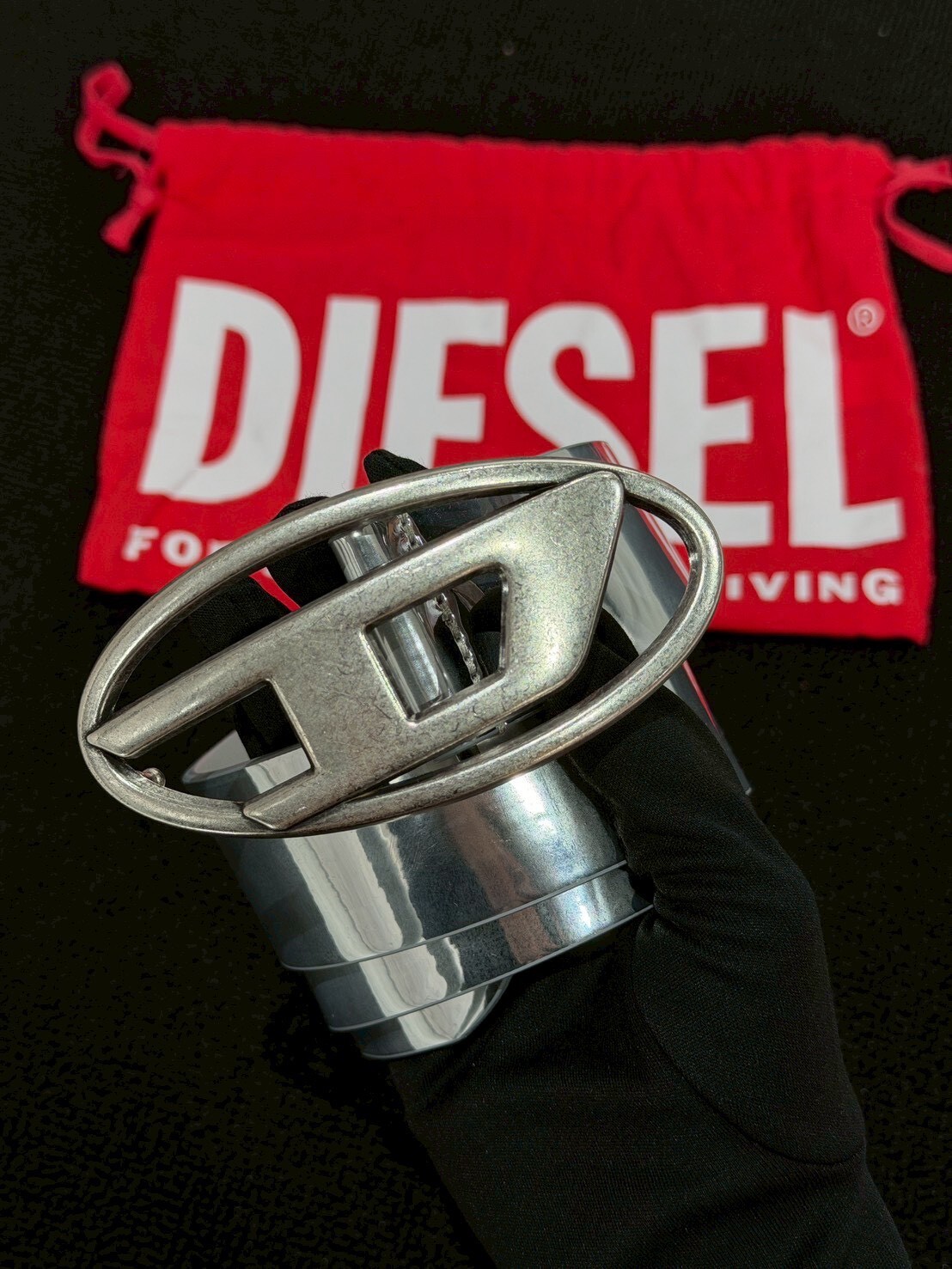 現貨折扣 DIESEL 做舊銀頭D Logo稀少科技銀色皮帶