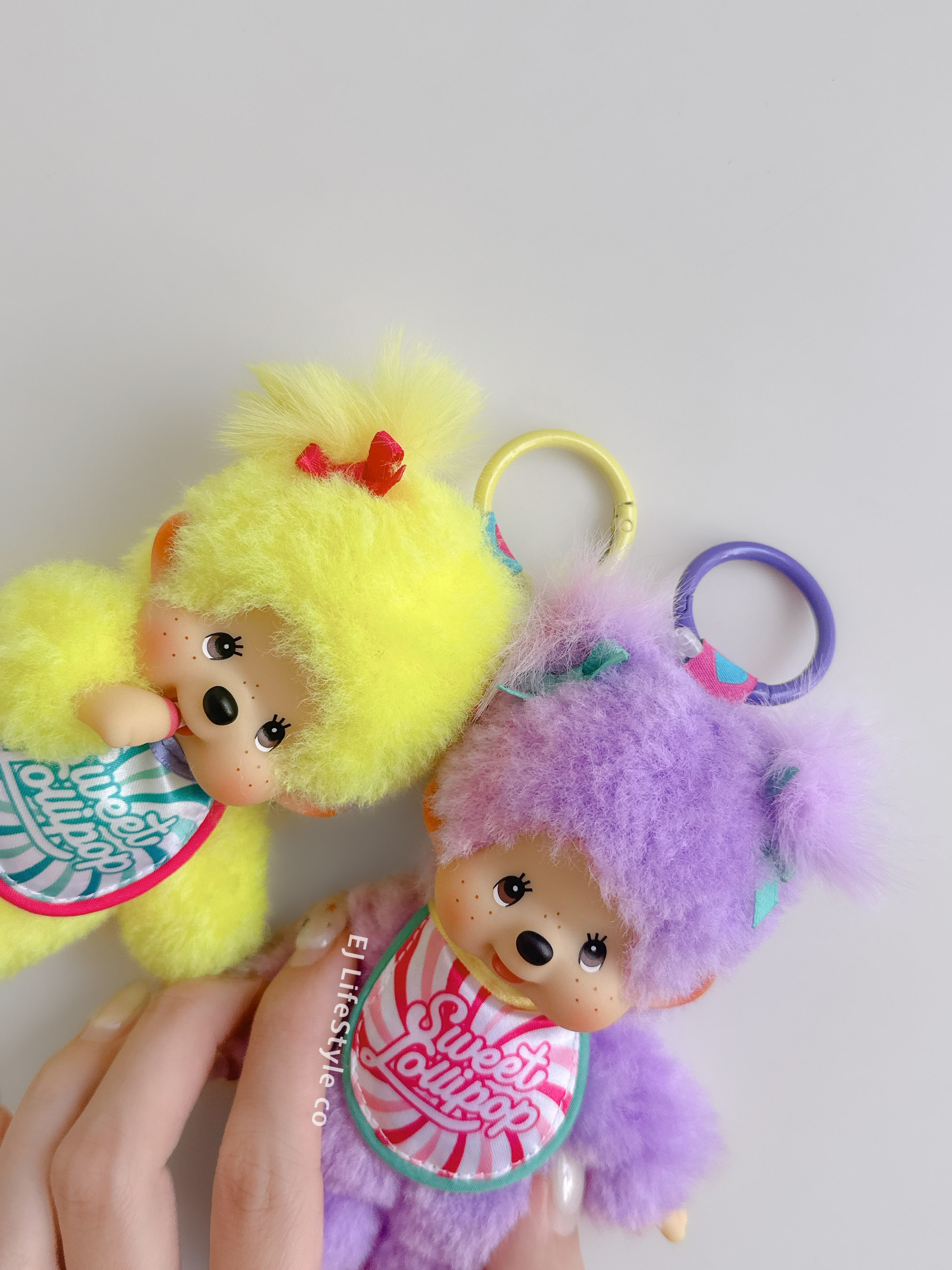 🇯🇵 MONCHHICHI 夢奇奇 蒙奇奇 甜心棒棒糖系列 LISA 孫藝珍 同款 黃 紫 鑰匙圈 吊飾 / 現貨