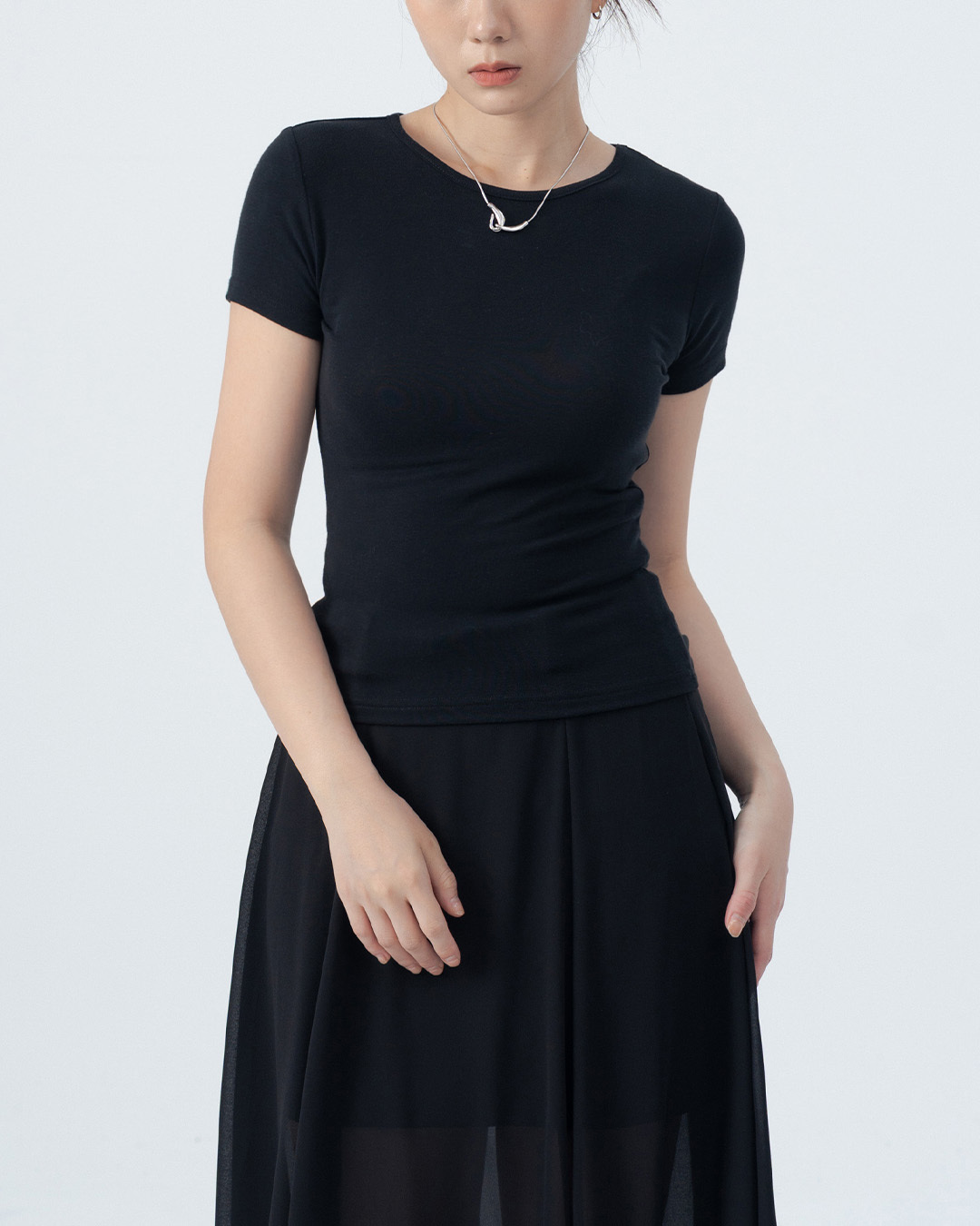 Plain, slightly sheer, fitted short-sleeved top - Black, S/M【01099608】in stock+pre-order