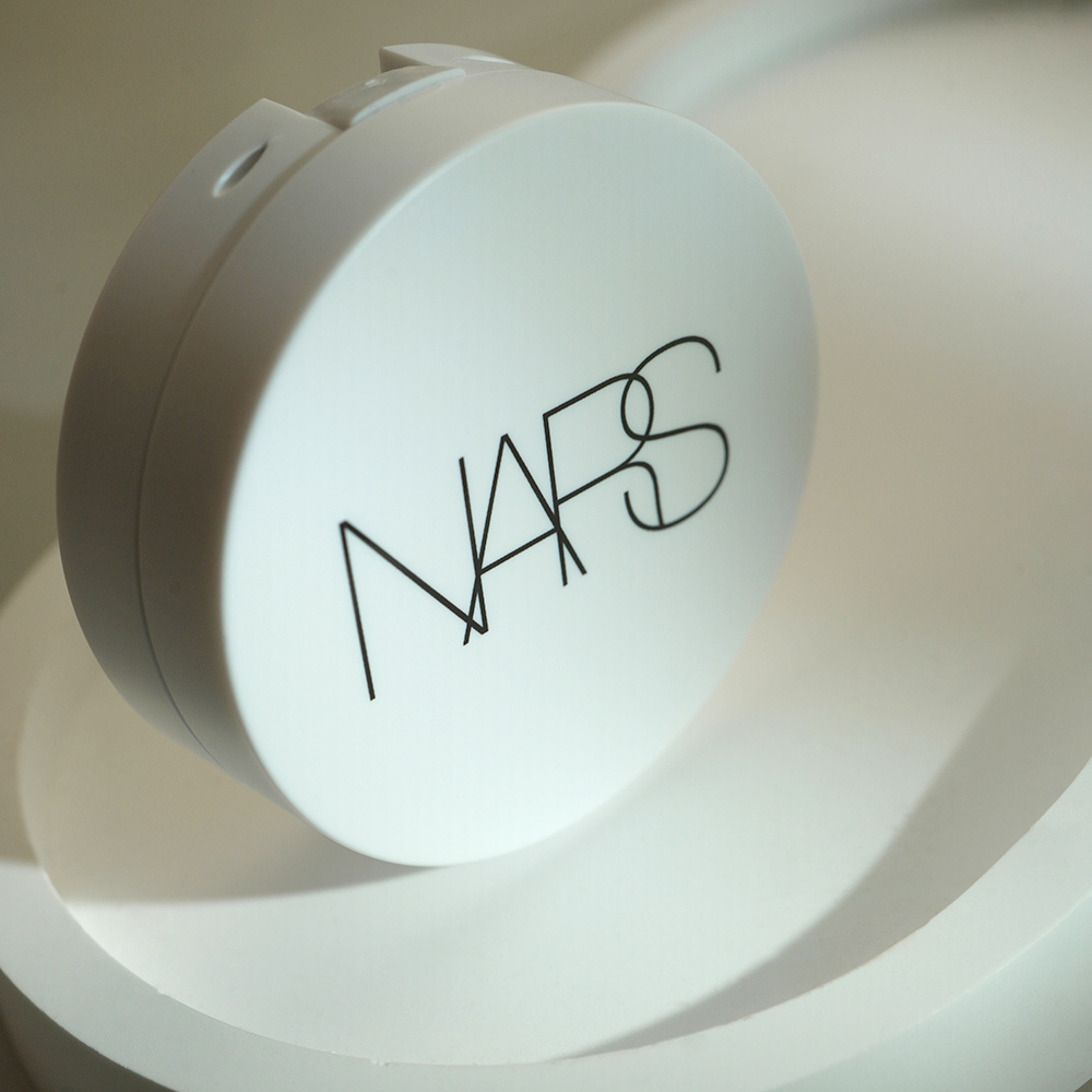 NARS 裸光凝亮水精華氣墊 5g #Mont blanc