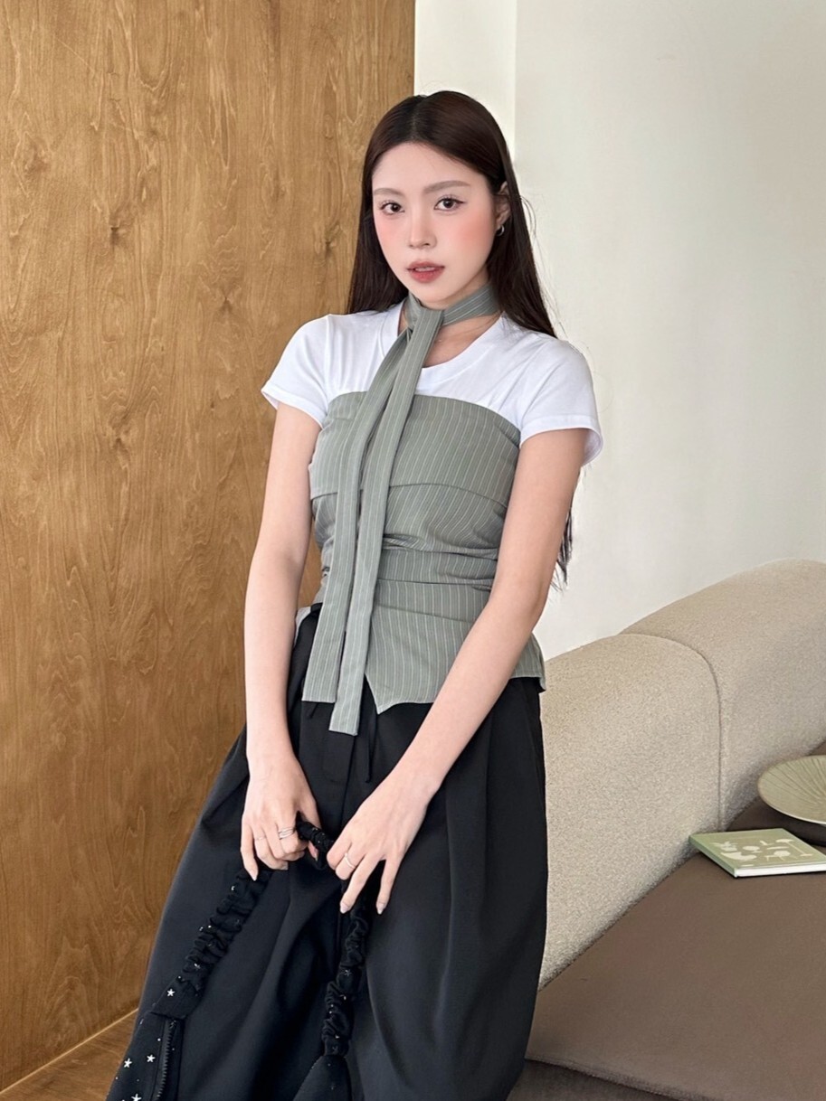知性女!附繞脖直紋下開衩平口背心