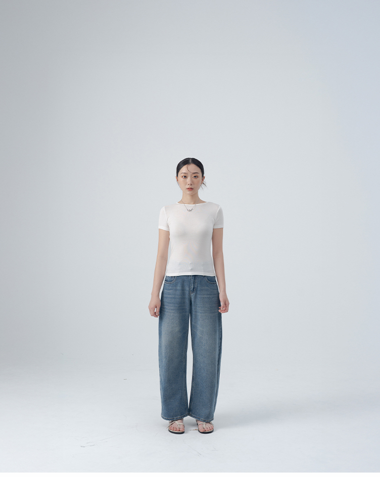 Plain, slightly sheer, fitted short-sleeved top - White, S/M【01099609】in stock+pre-order