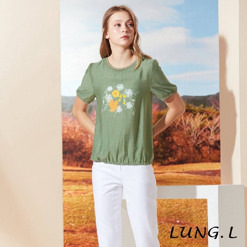 [TW] LUNG.L LIGHT GREEN SHORT-SLEEVED WOMEN'S TOP WITH ORANGE FLORAL PRINT, LR38A-40 (TLL51)