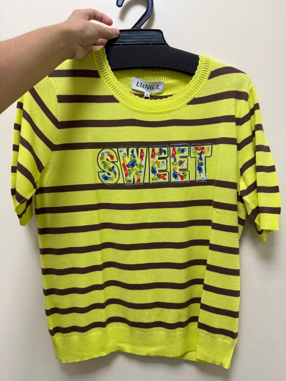[TW] LUNG.L YELLOW AND COFFEE STRIPED WOMEN'S SHORT-SLEEVE KNIT TOP, L851A-33 (TLL53)