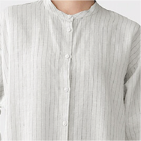 Collar close up