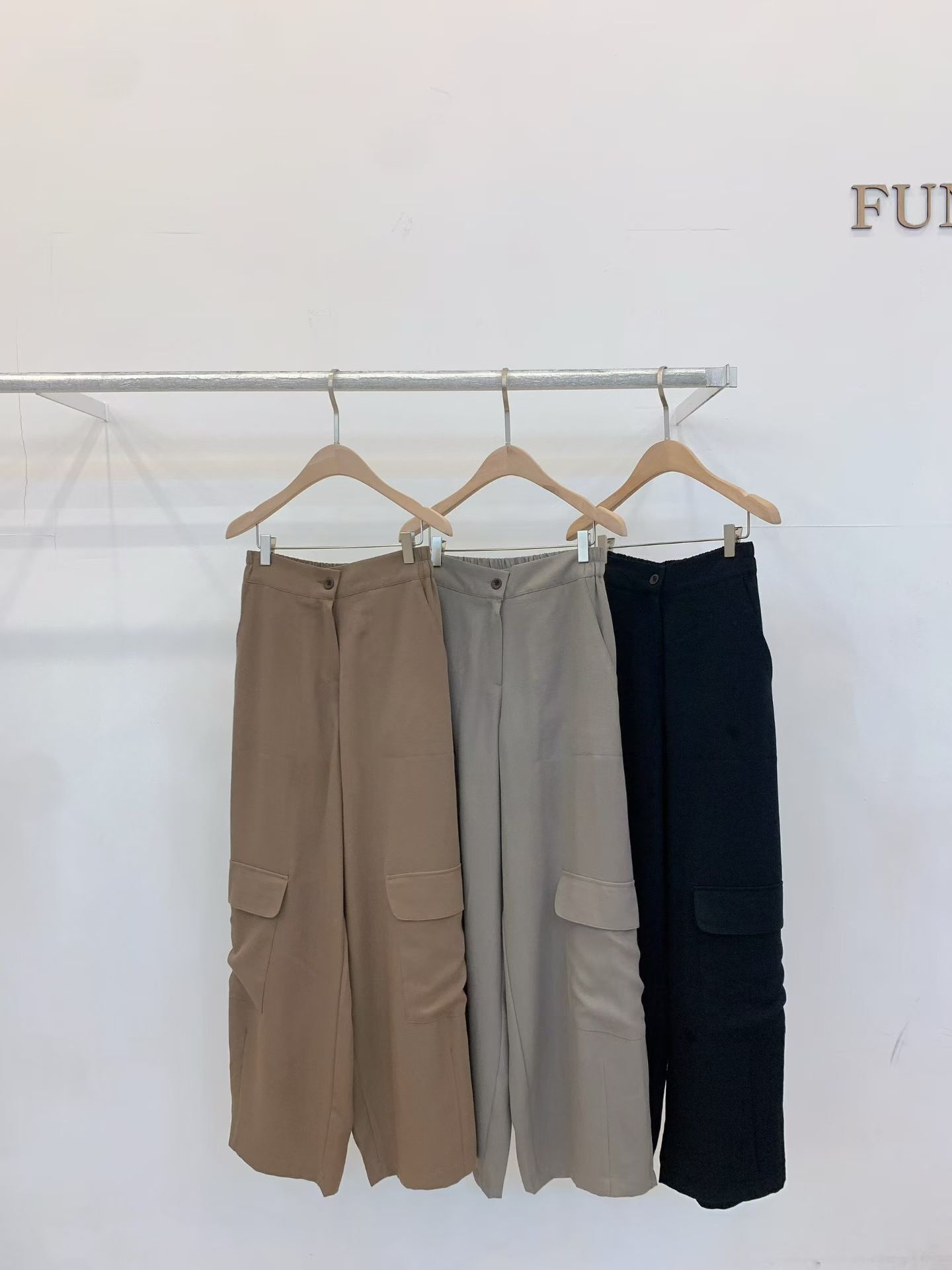 FP6312 後鬆緊人造絲工裝褲