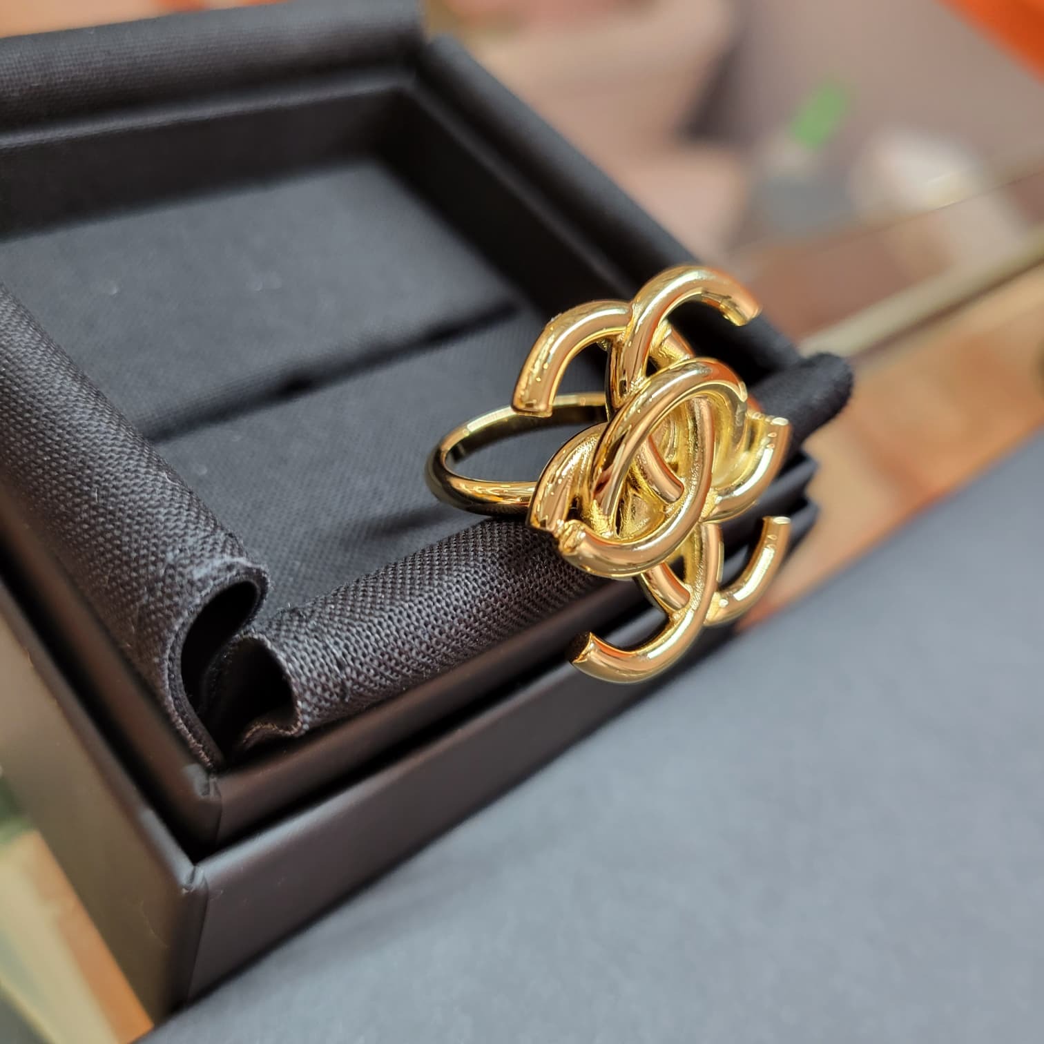 CHANEL ABH798 DOUBLE CC LOGO RING GOLD 52 金色雙C戒指