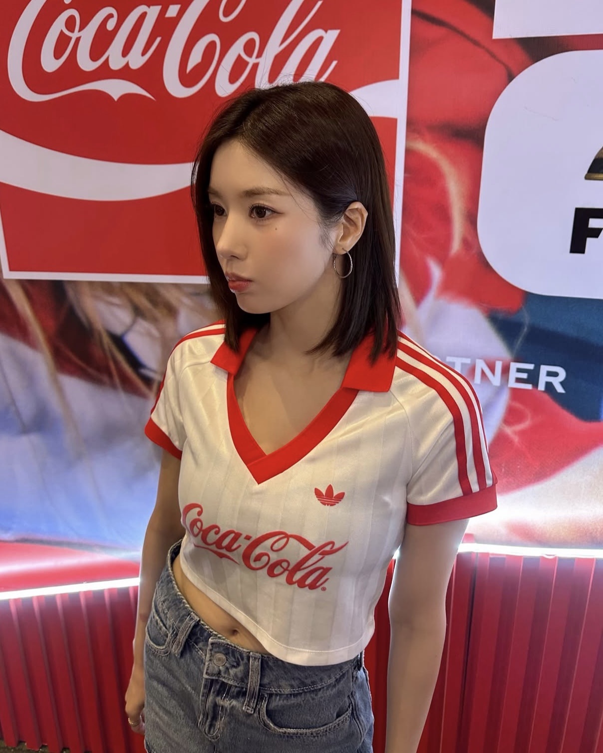女款 ADIDAS X COCA COLA Cropped Jersey 白色 可口可樂 聯名款 權恩妃 短版 寬鬆 三葉草 短T【KY7571】ADLP