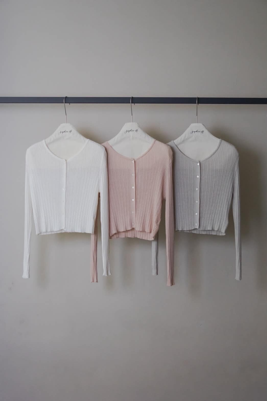 CA40 柔感細織紋薄針織小外套
