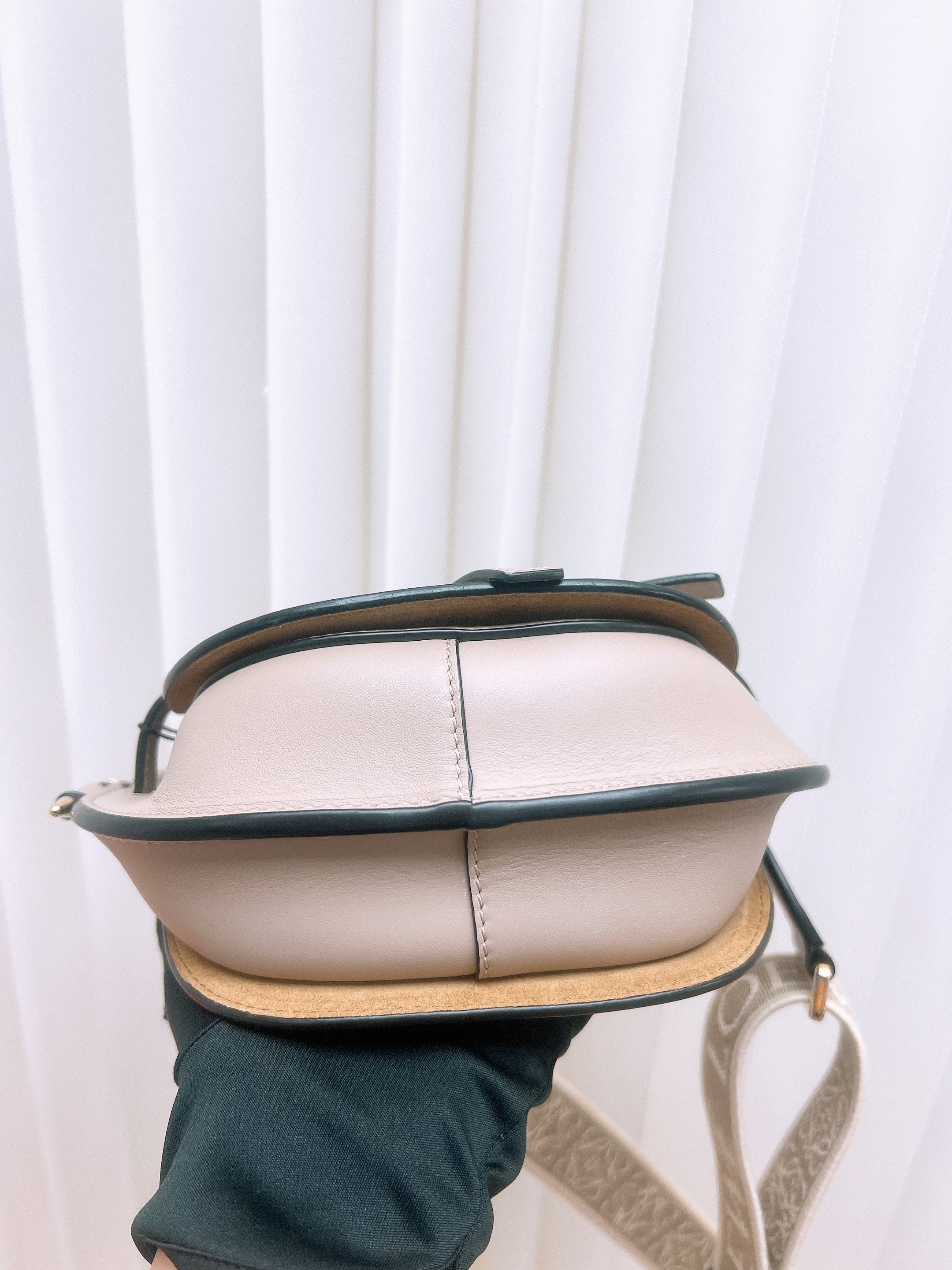 Loewe gate dual mini sand