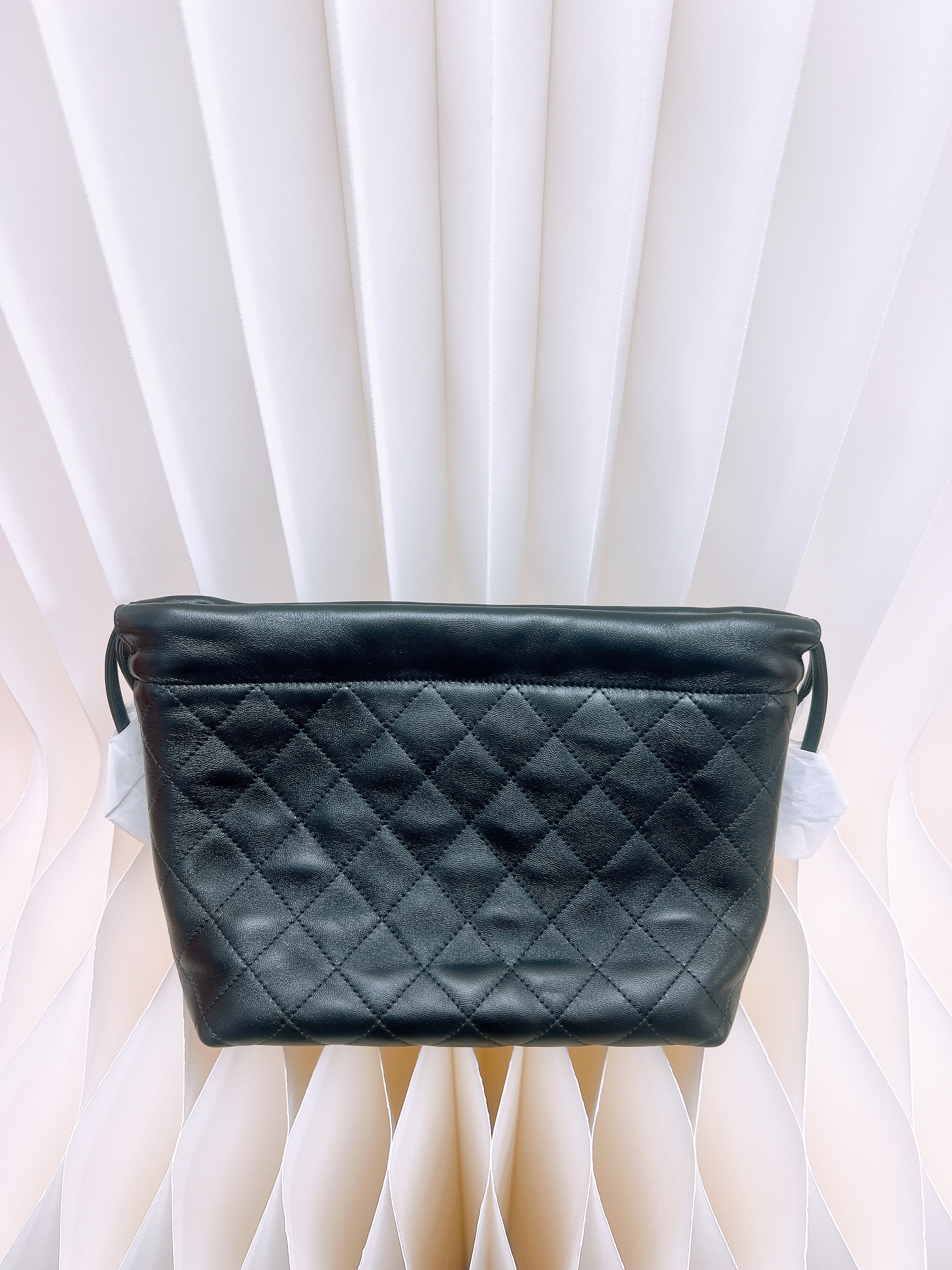 *Unused* Chanel pouch with strap small 22cm (black GHW) 福袋包