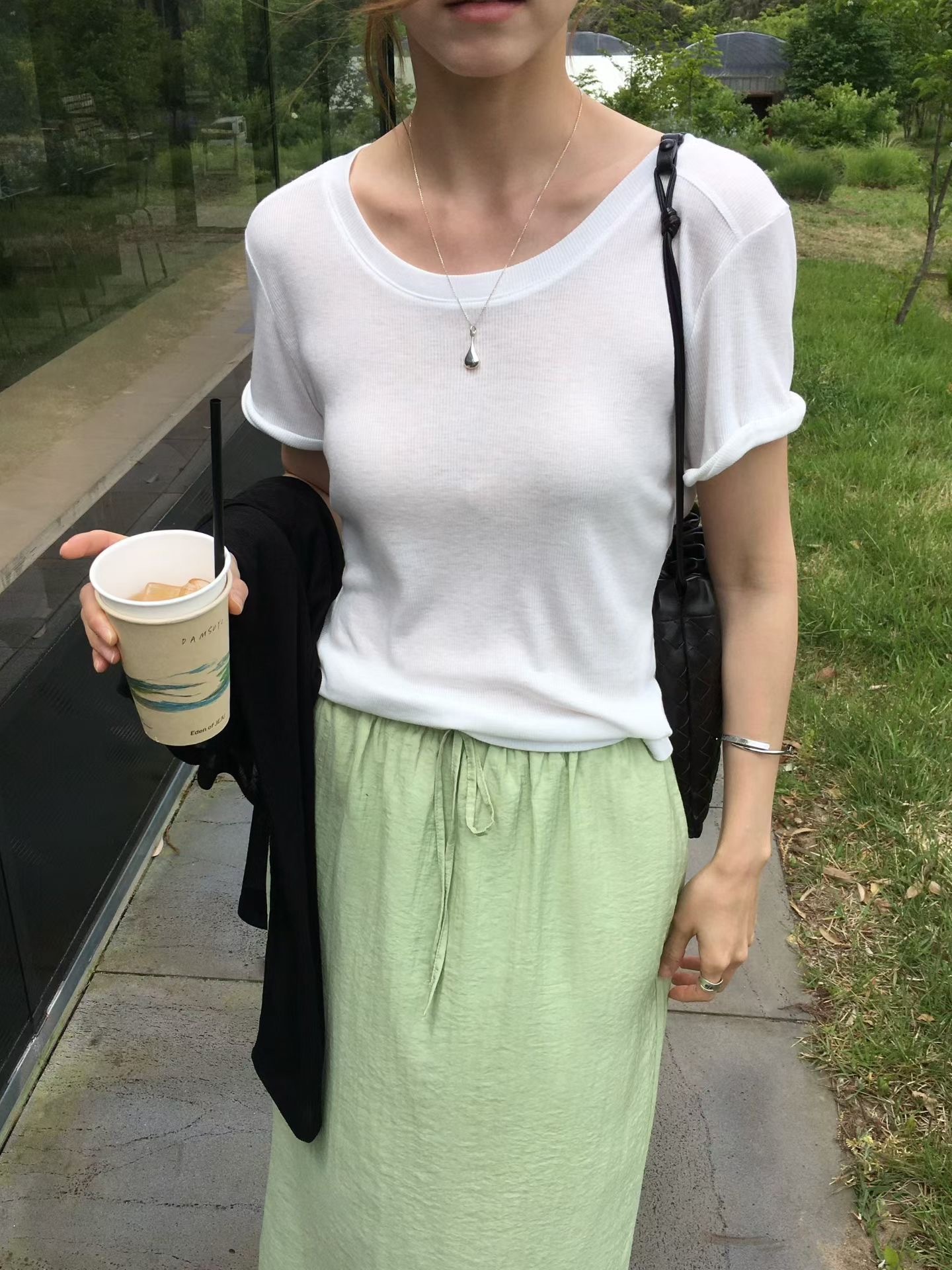 VE2676 Line Roll-up Tee