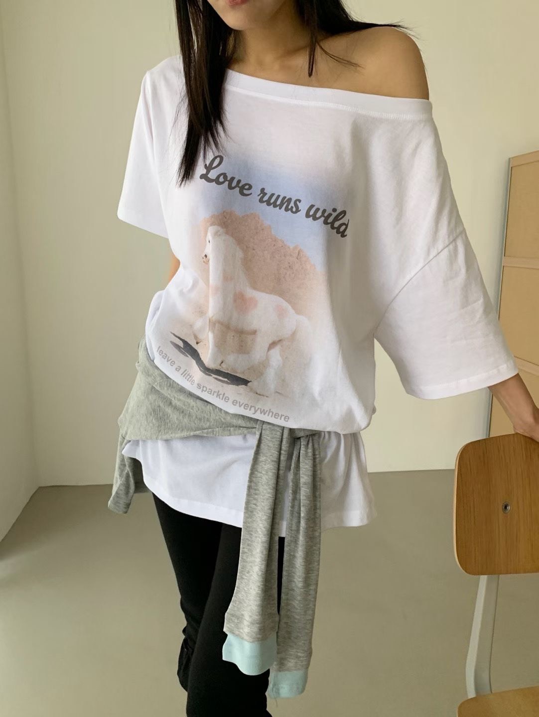 愛心馬露肩T