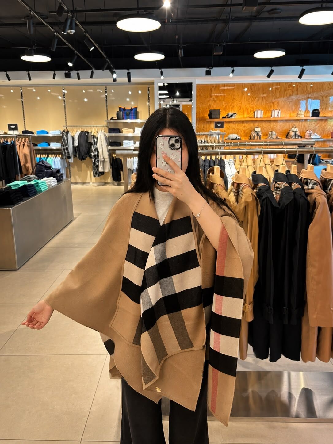LYS01928 Burberry 經典雙面披肩