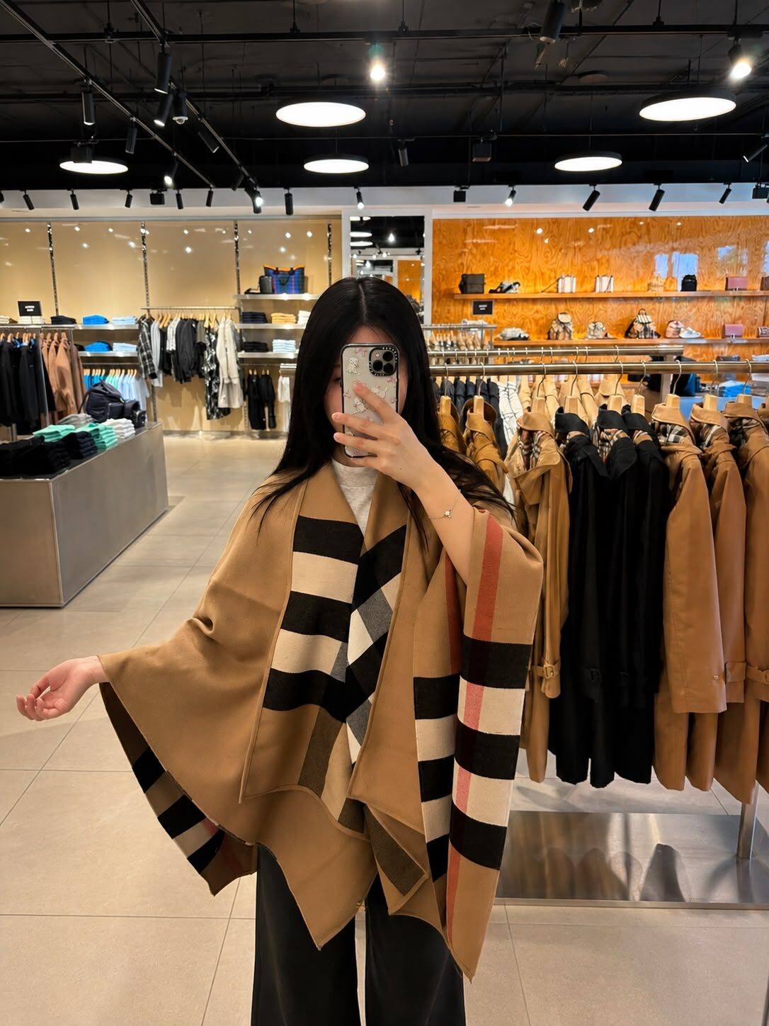 LYS01928 Burberry 經典雙面披肩