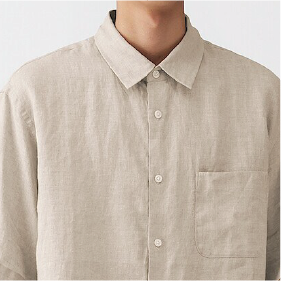 Collar close up