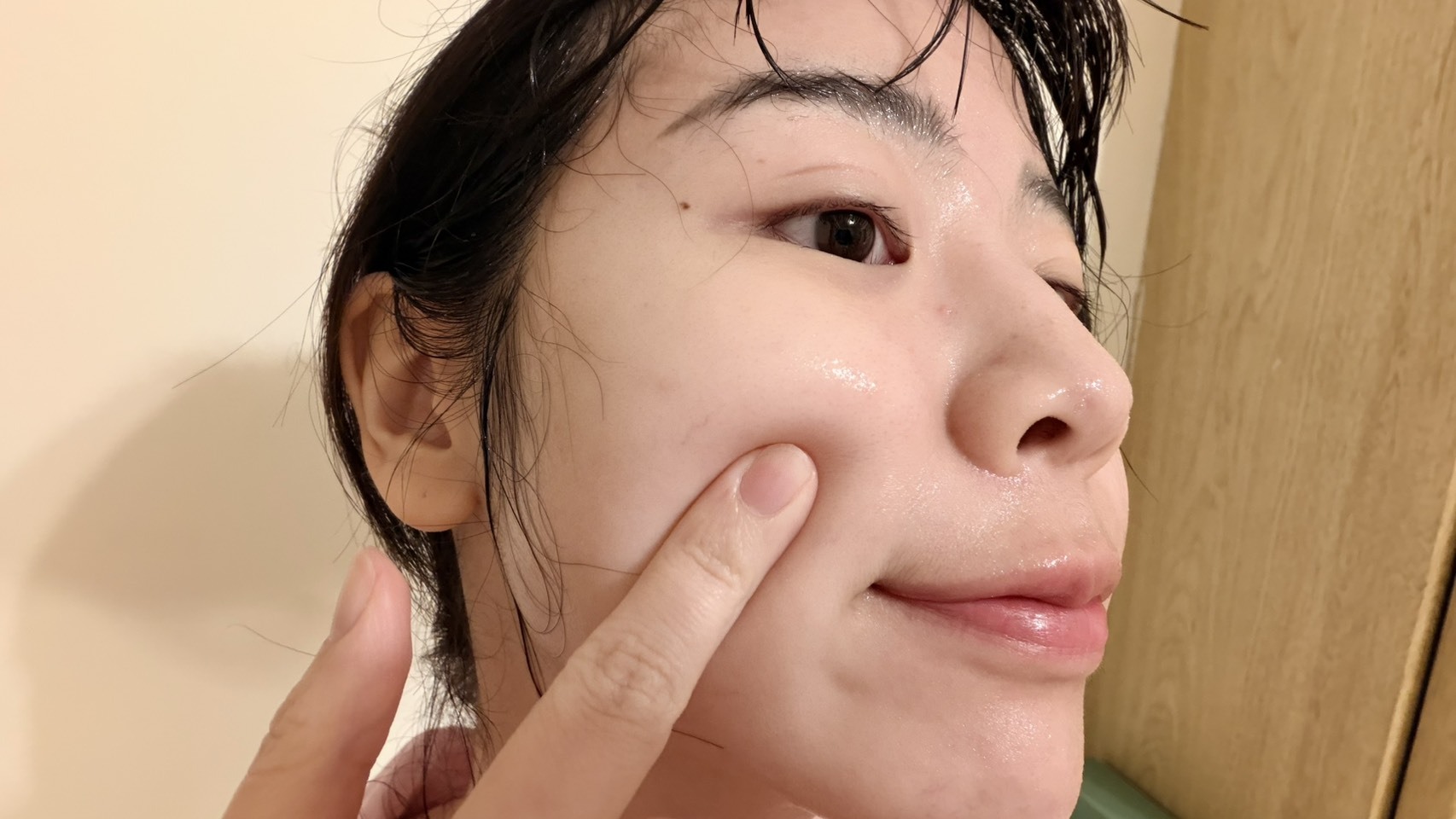 透亮光澤肌膚
