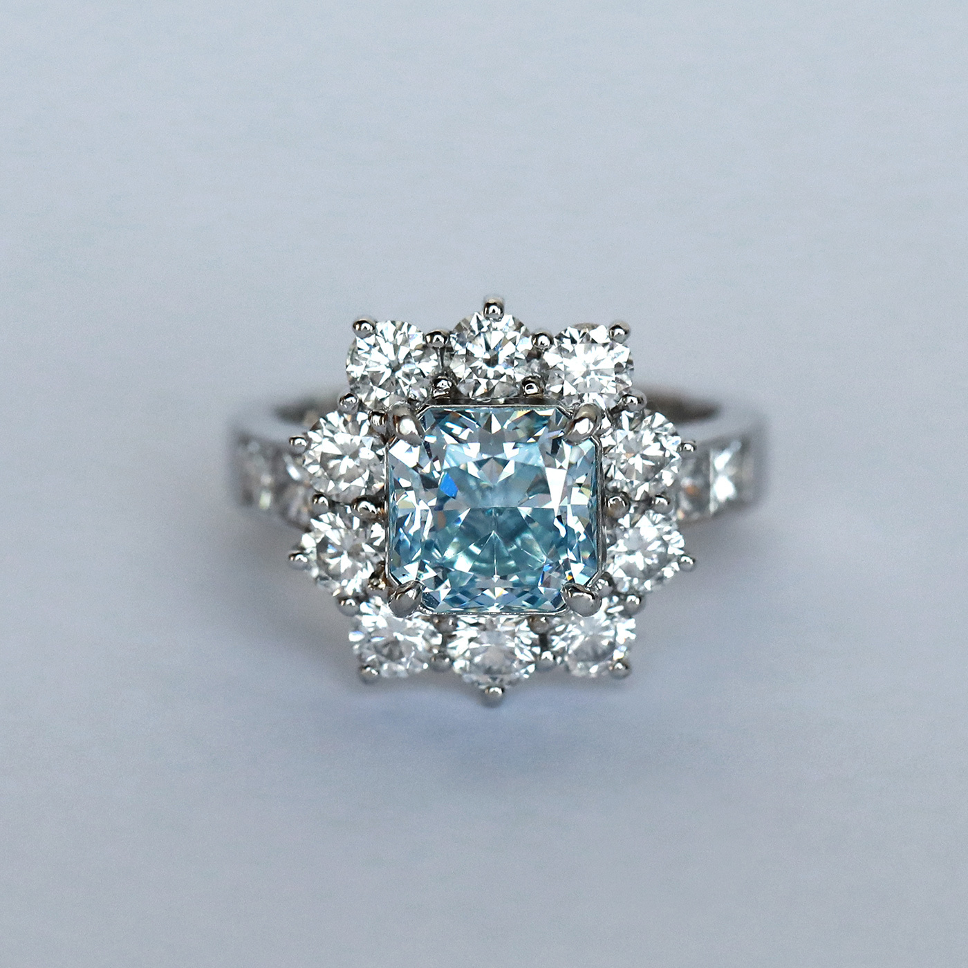 文明之心 —GIA2.01克拉藍鑽戒指