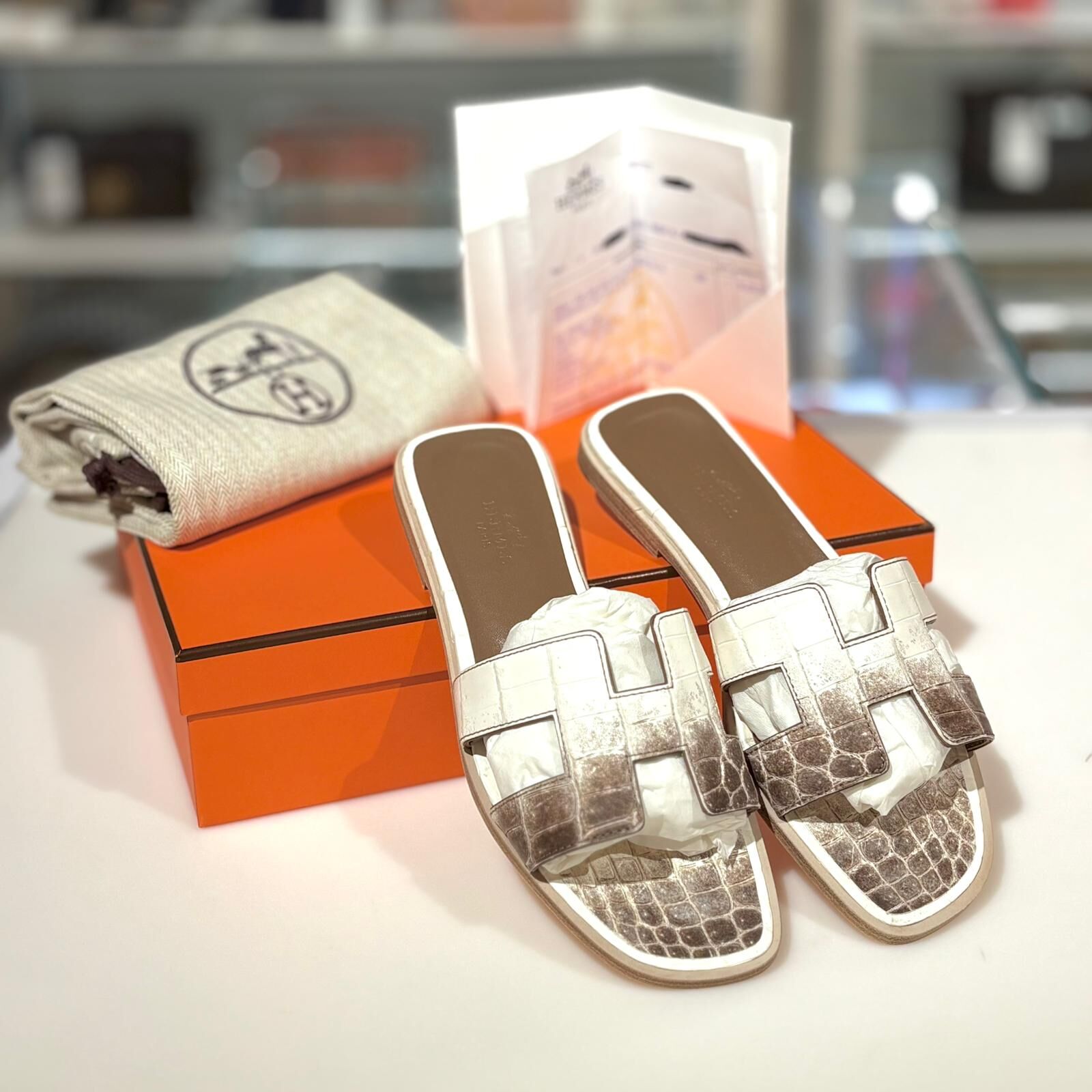 本週心動價!!! 全新HERMES ORAN SANDALS 36.5碼 喜馬拉雅鱷魚皮 #愛馬仕拖鞋 #BRAND NEW #香榭站正品