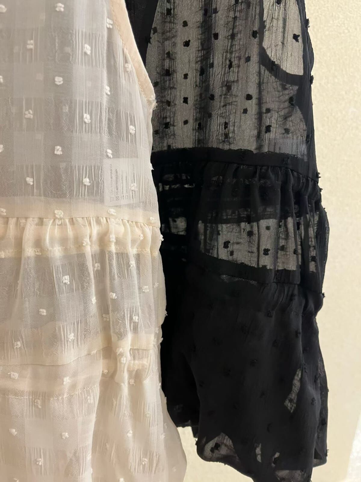 CC63 EM 點點網紗泡泡背心